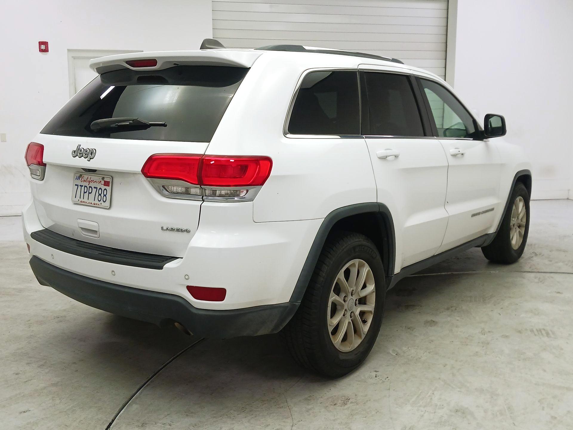 Thumbnail: 2016 Jeep Grand Cherokee - 5