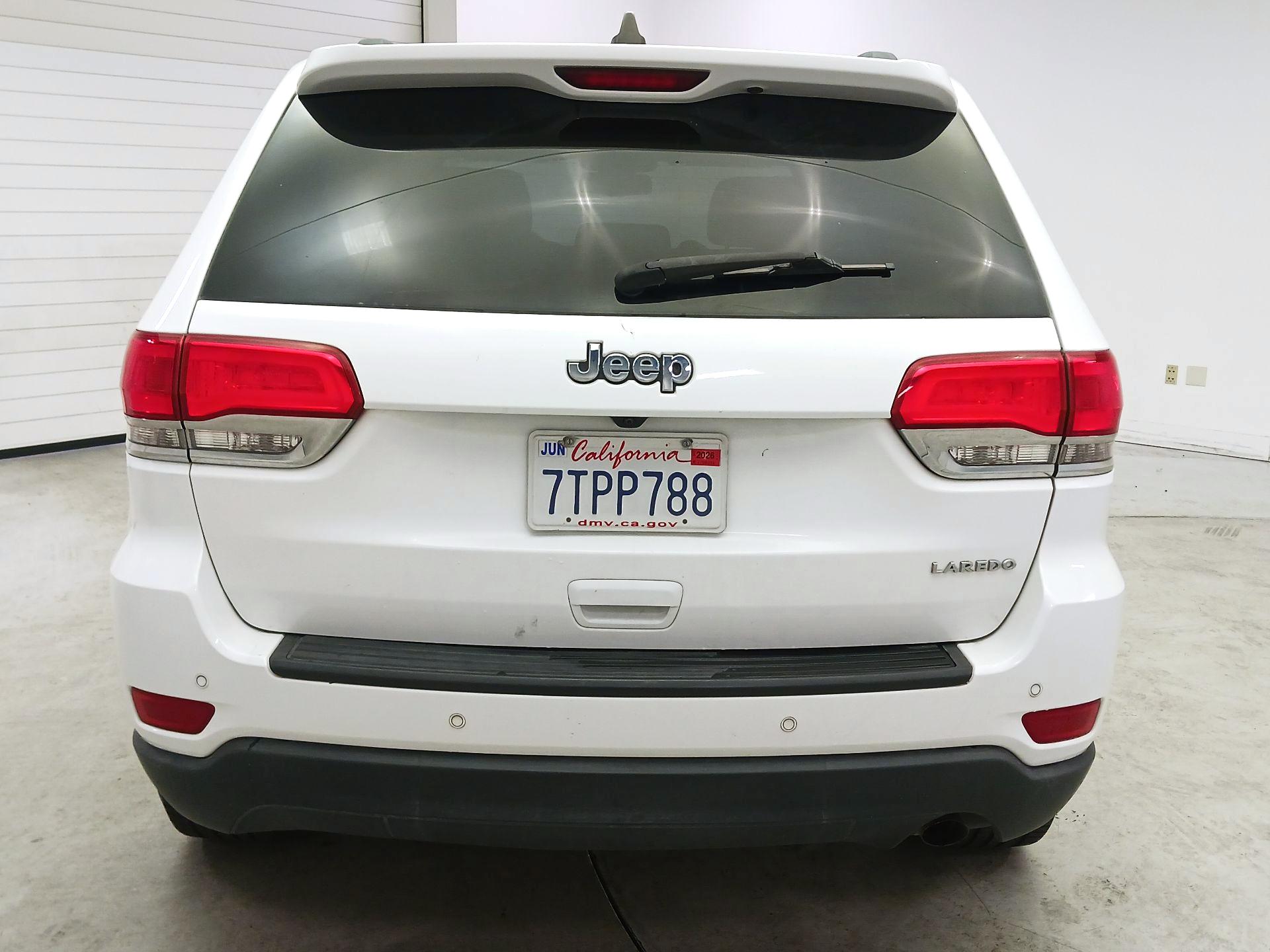 Thumbnail: 2016 Jeep Grand Cherokee - 6