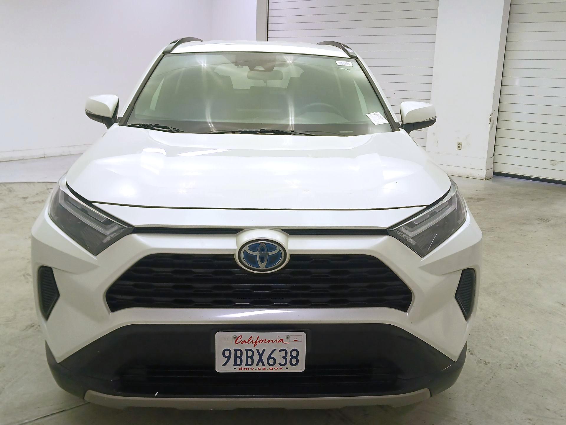 Thumbnail: 2022 Toyota RAV4 - 2