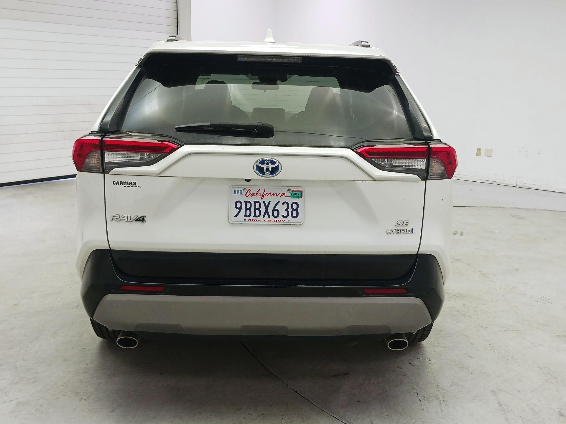 Thumbnail: 2022 Toyota RAV4 - 6