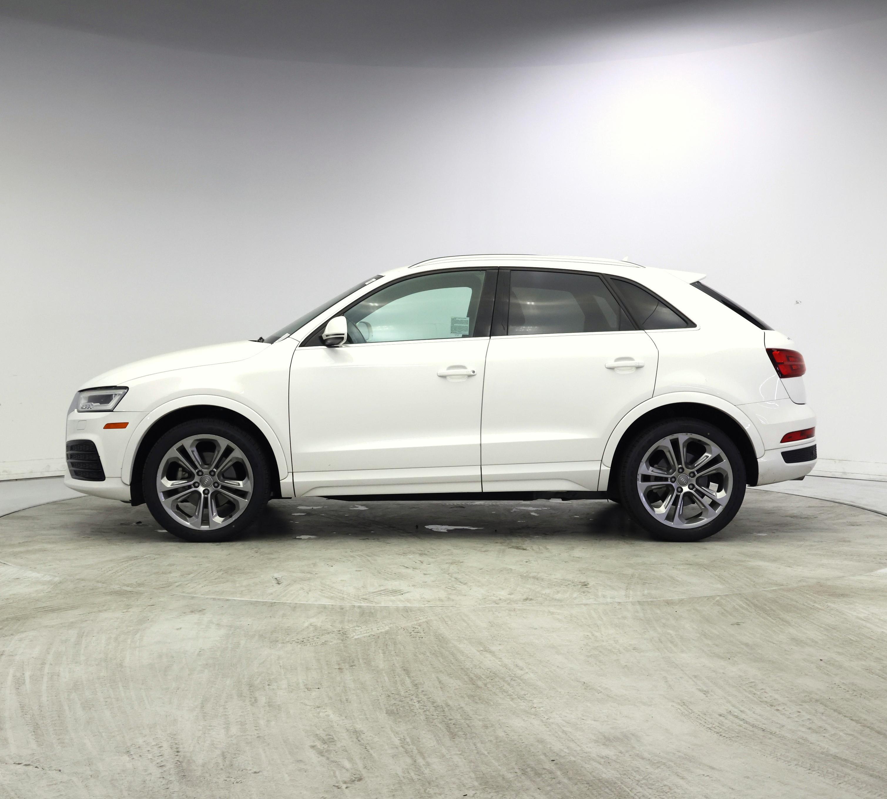 Thumbnail: 2016 Audi Q3 - 3