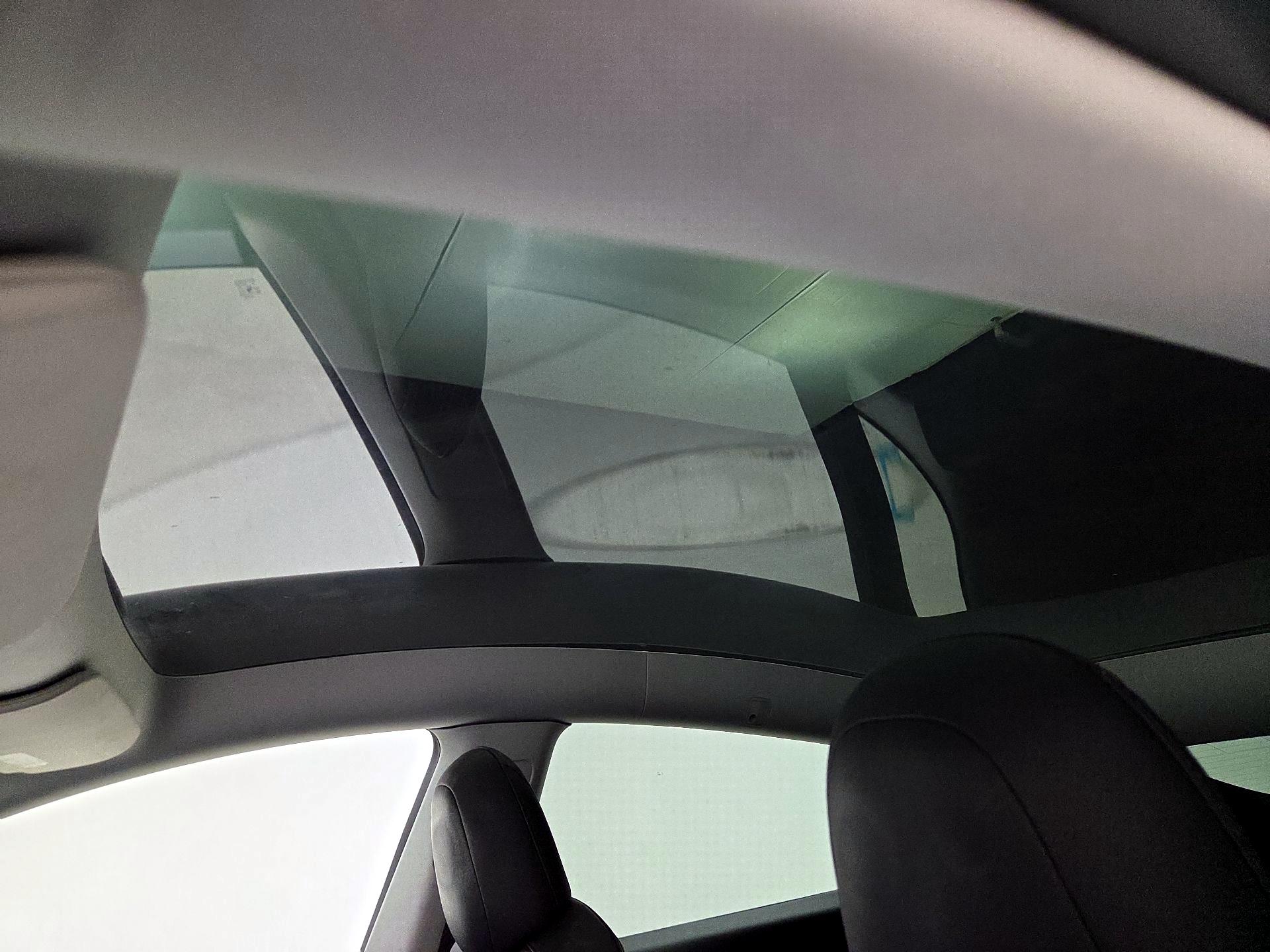 Thumbnail: 2022 Tesla Model Y - 16