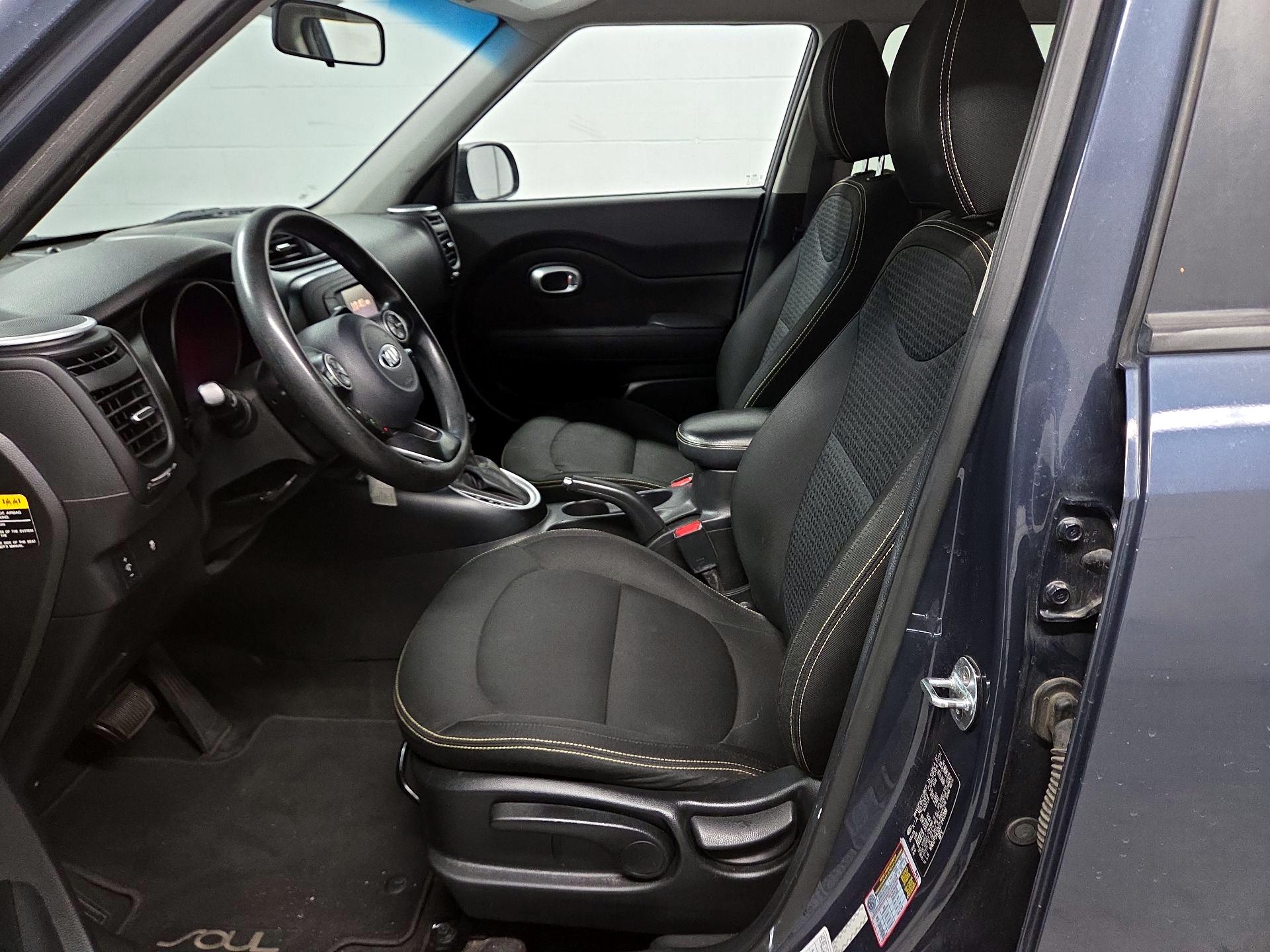 Thumbnail: 2016 Kia Soul - 11