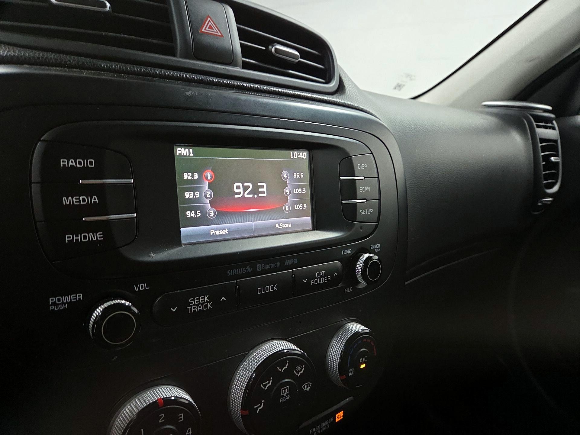 Thumbnail: 2016 Kia Soul - 14
