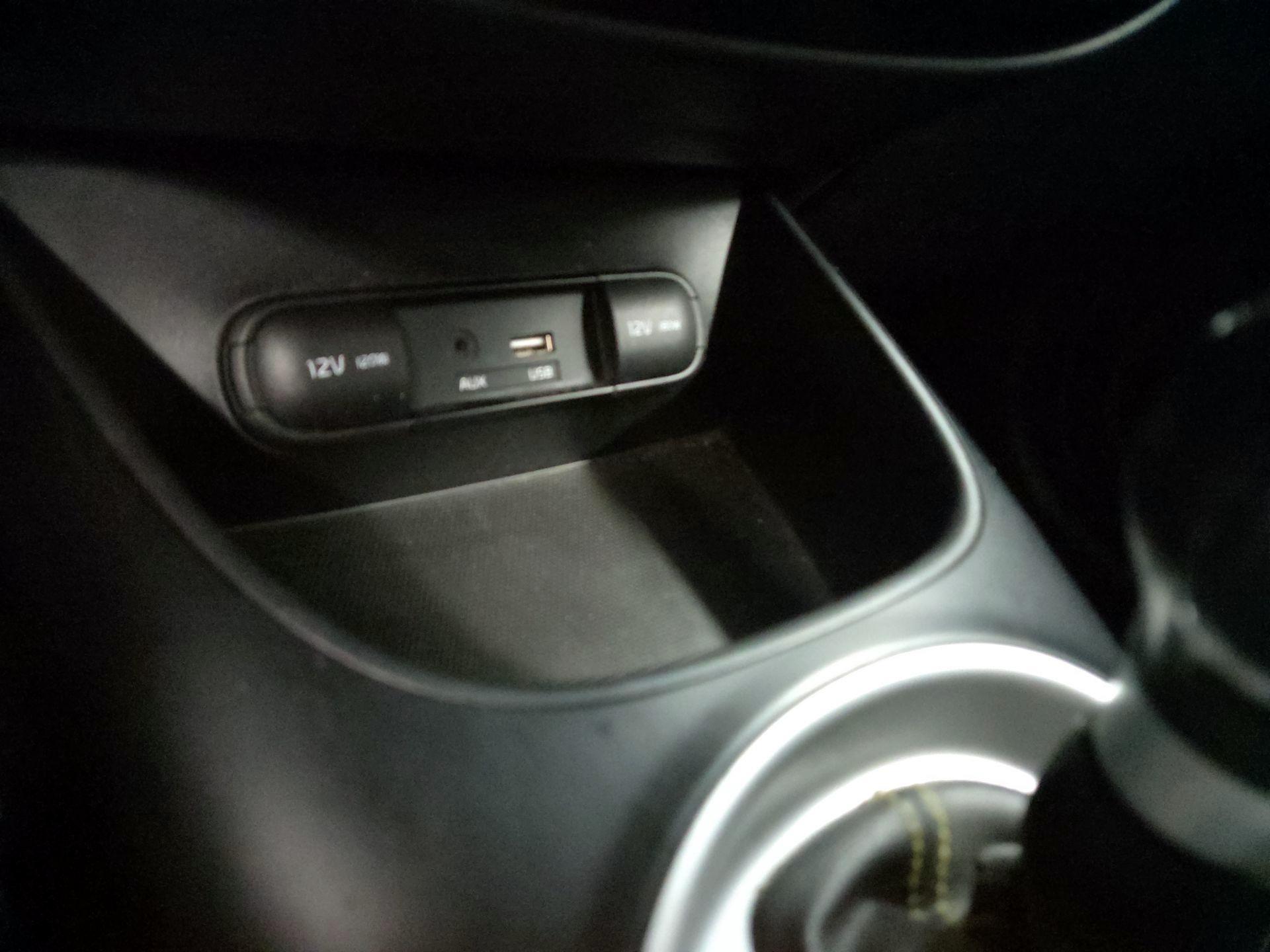 Thumbnail: 2016 Kia Soul - 17