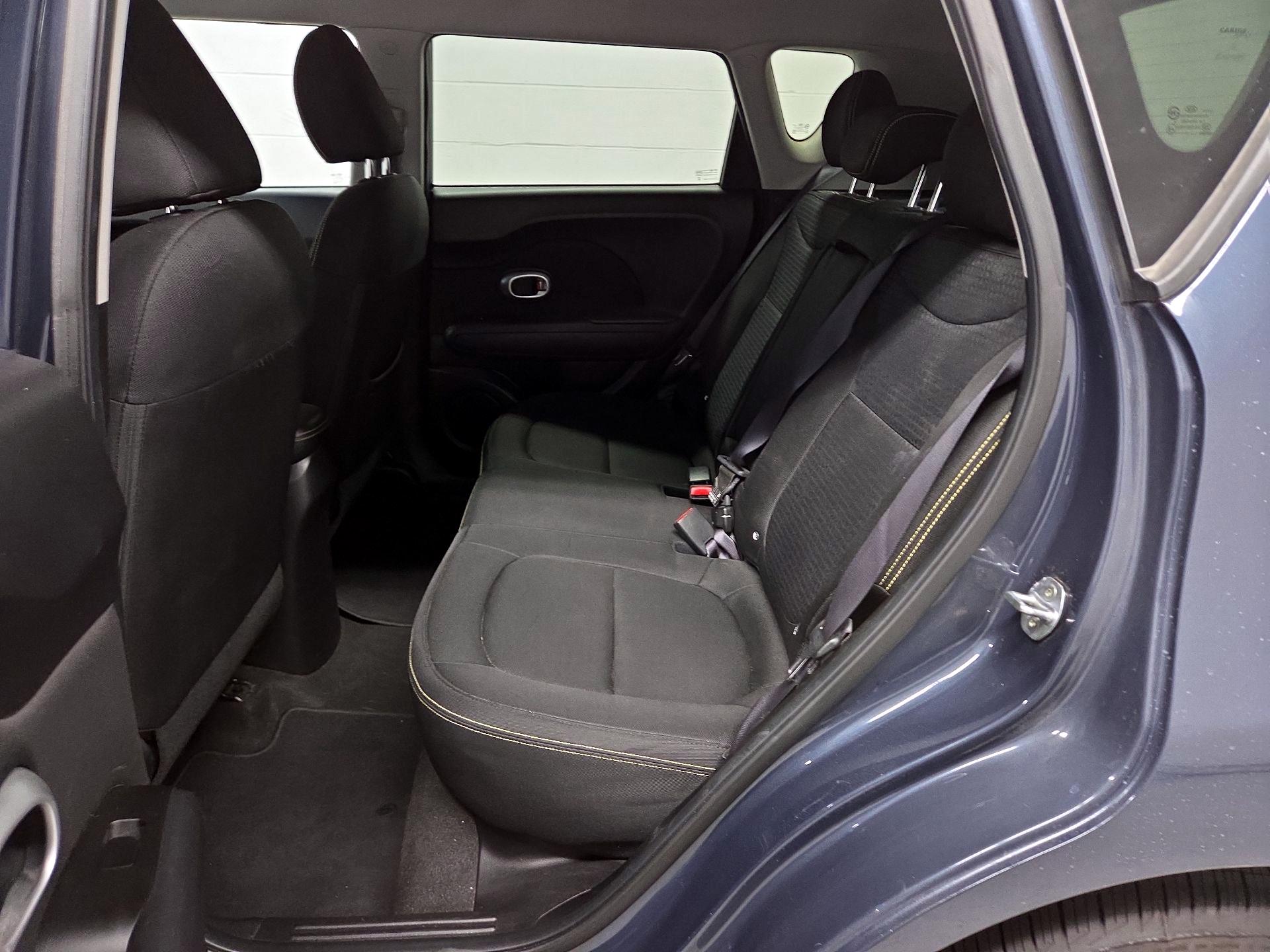 Thumbnail: 2016 Kia Soul - 18