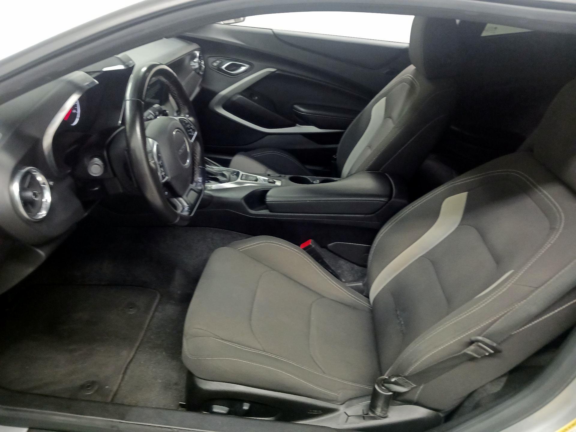Thumbnail: 2019 Chevrolet Camaro - 11