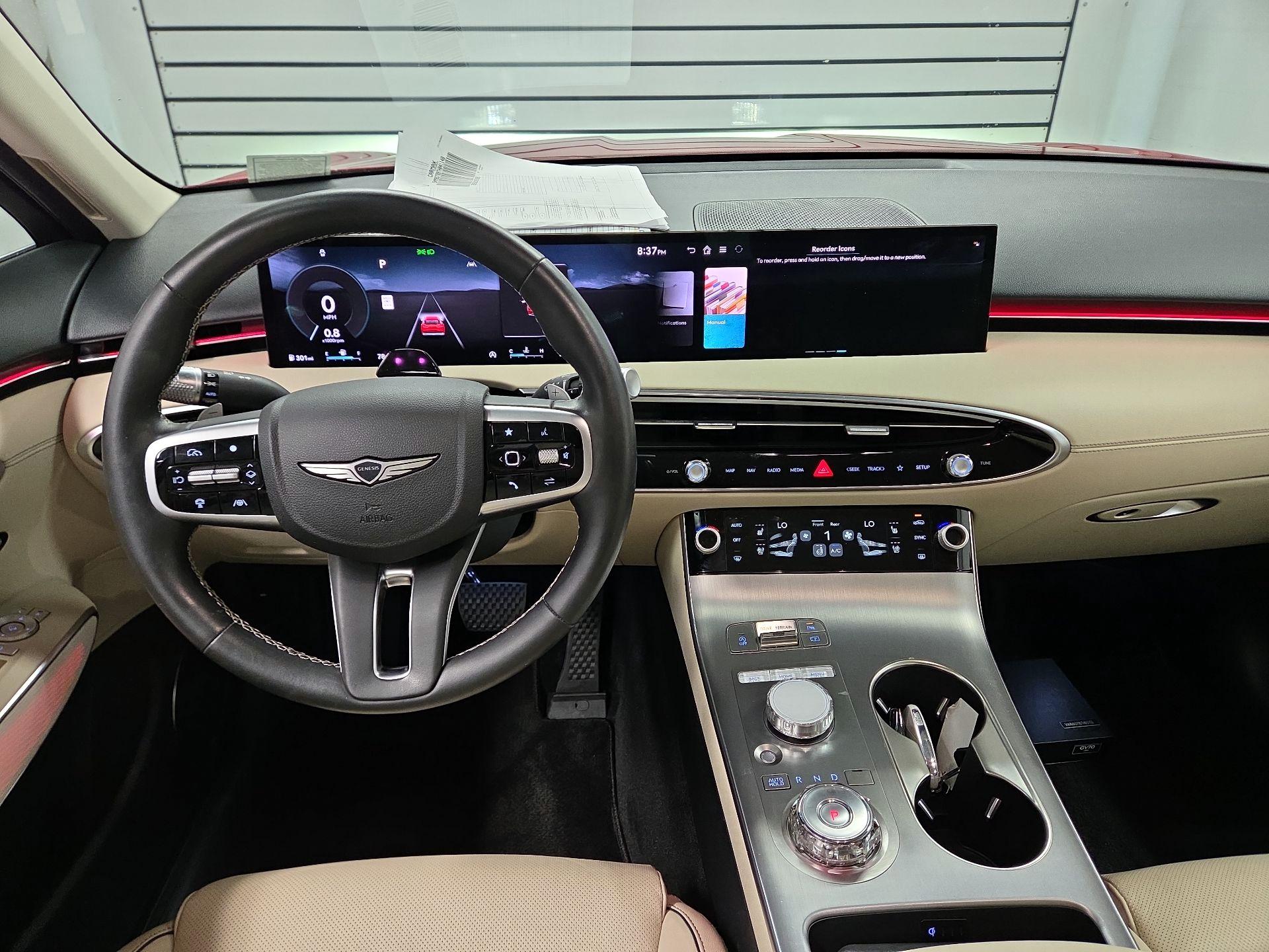 Thumbnail: 2026 Genesis GV70 - 9