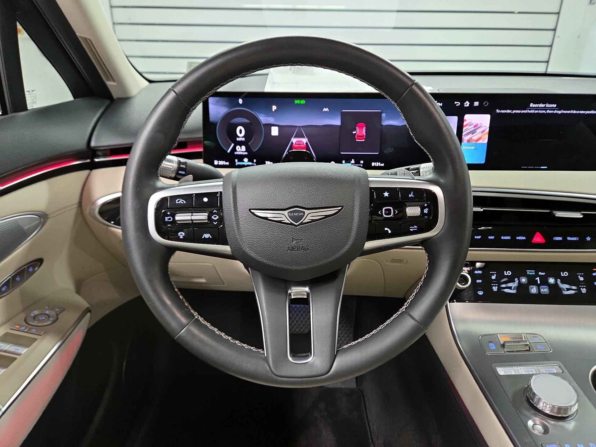 Thumbnail: 2026 Genesis GV70 - 10