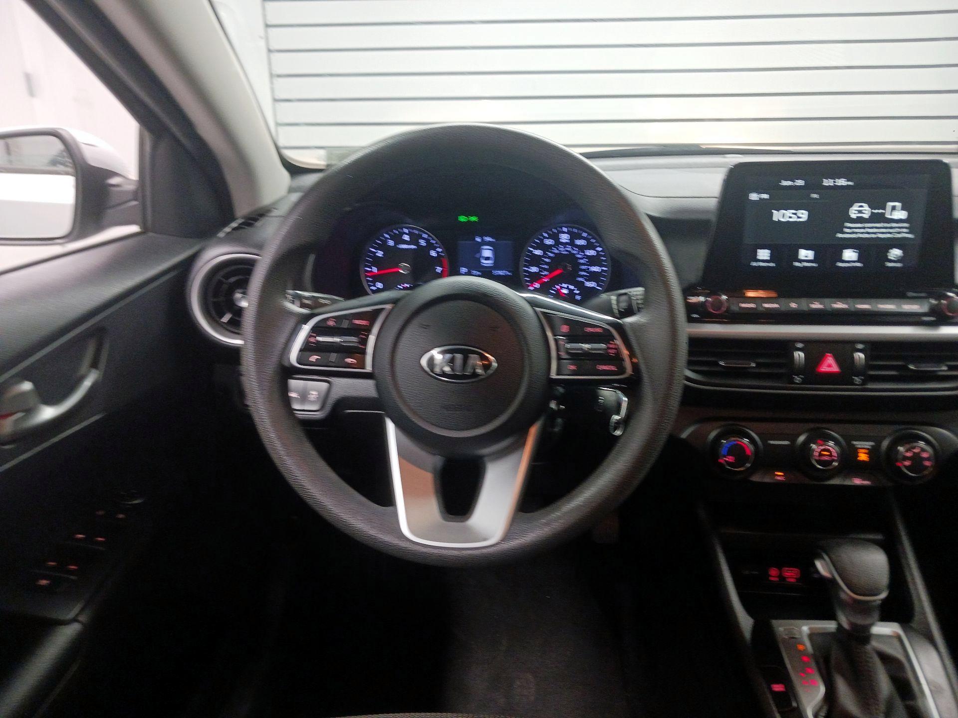 Thumbnail: 2020 Kia Forte - 10