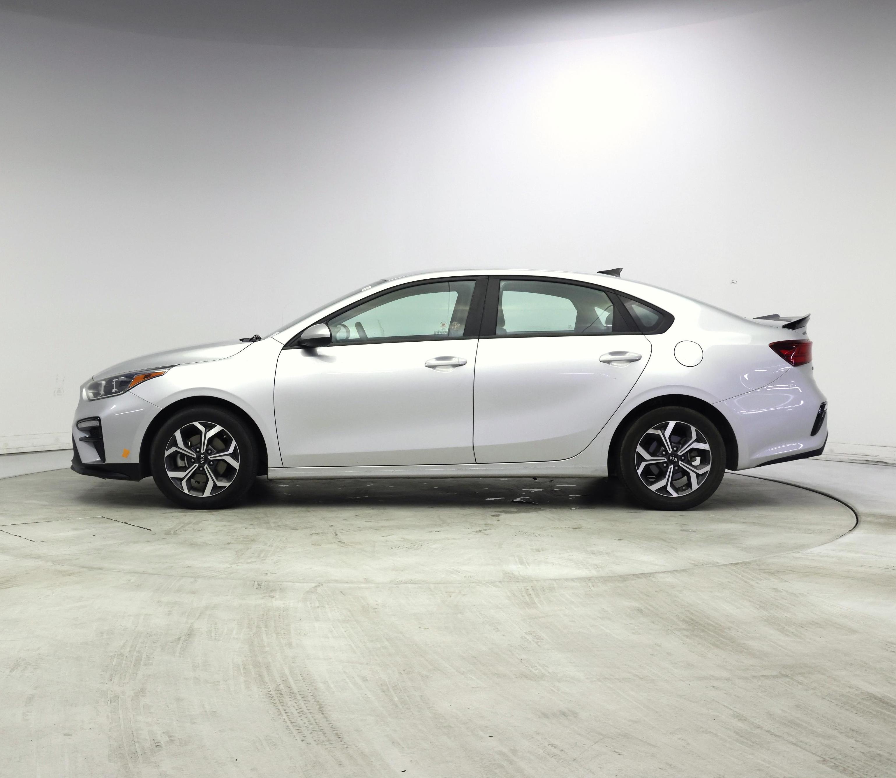 Thumbnail: 2020 Kia Forte - 3
