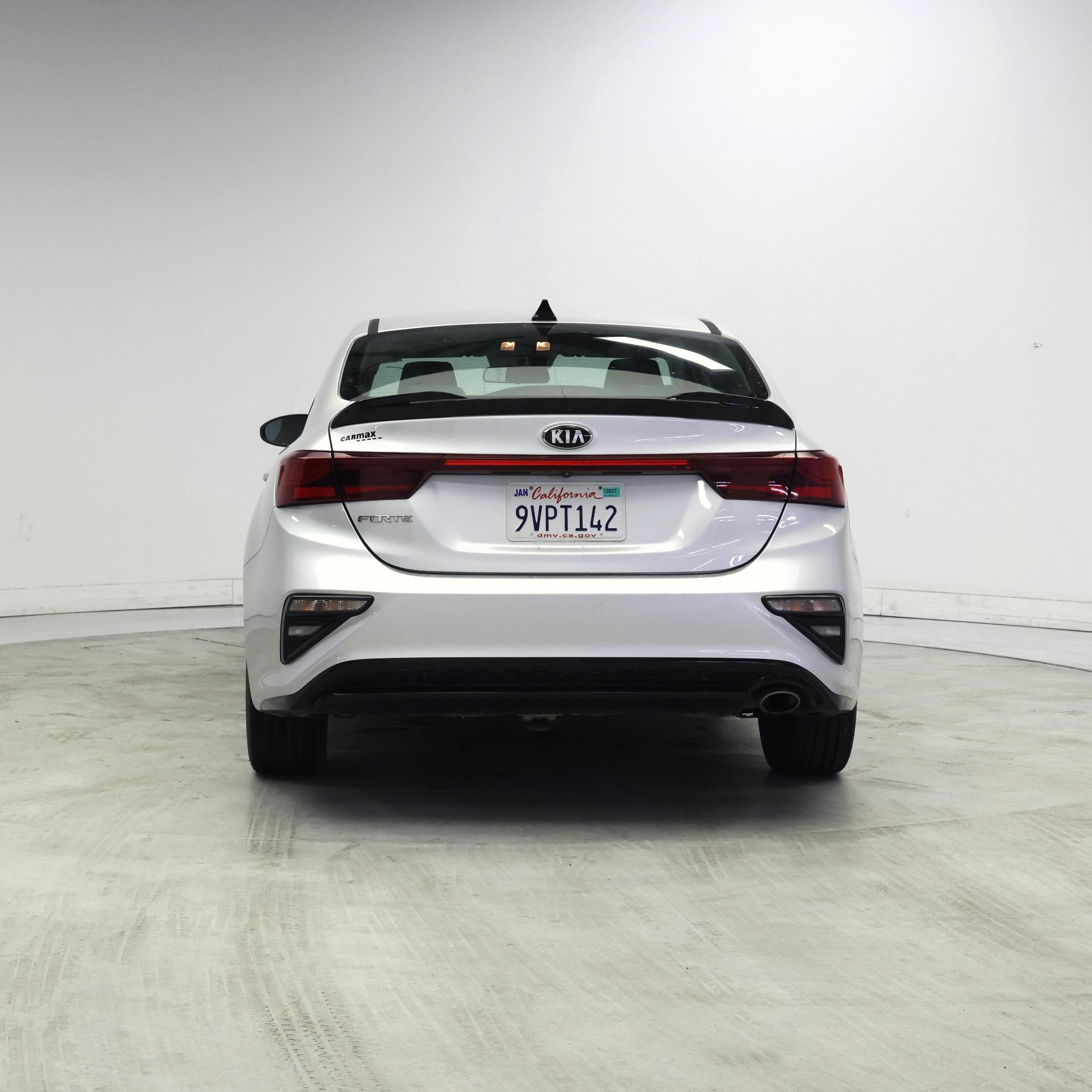 Thumbnail: 2020 Kia Forte - 6