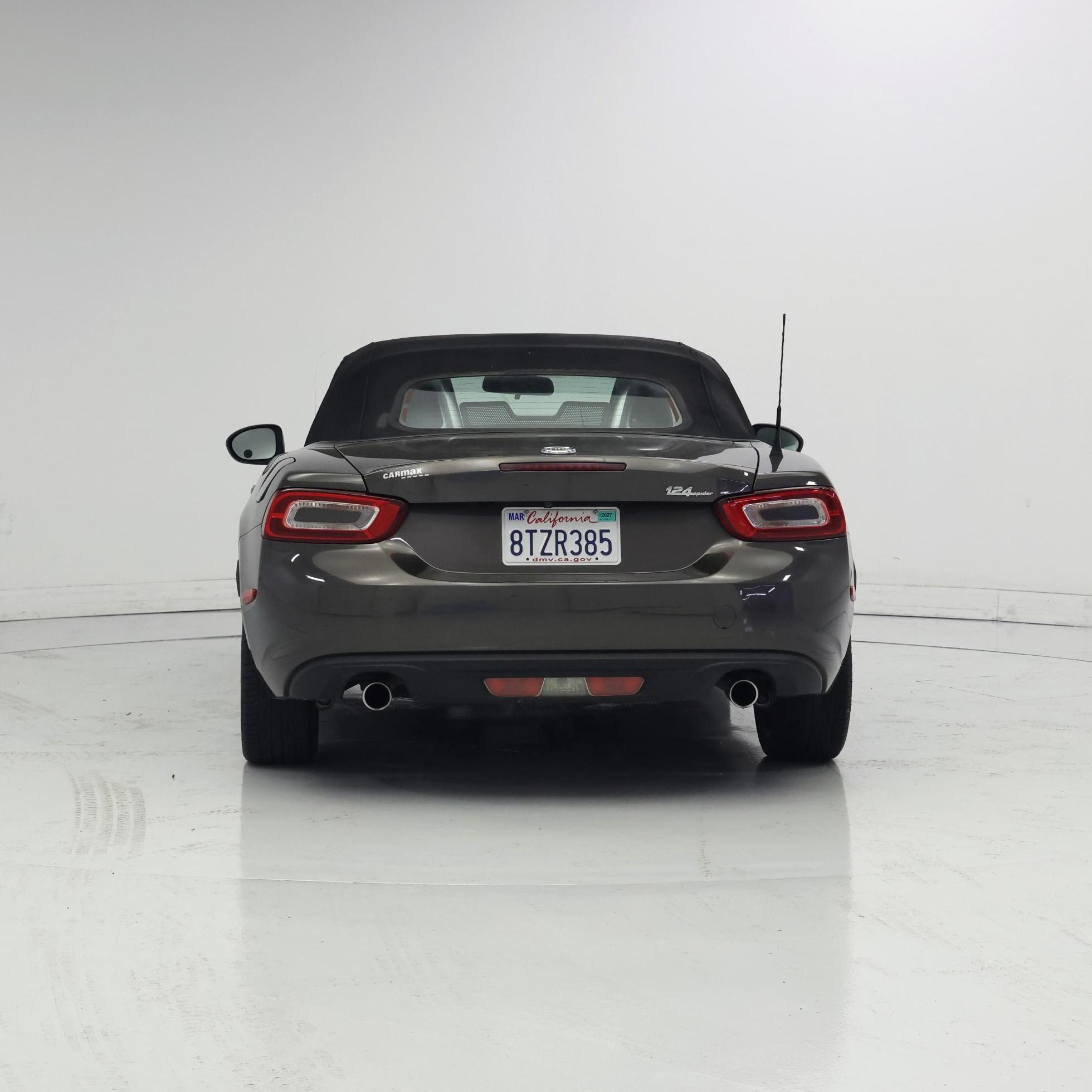 Thumbnail: 2017 Fiat 124 Spider - 6
