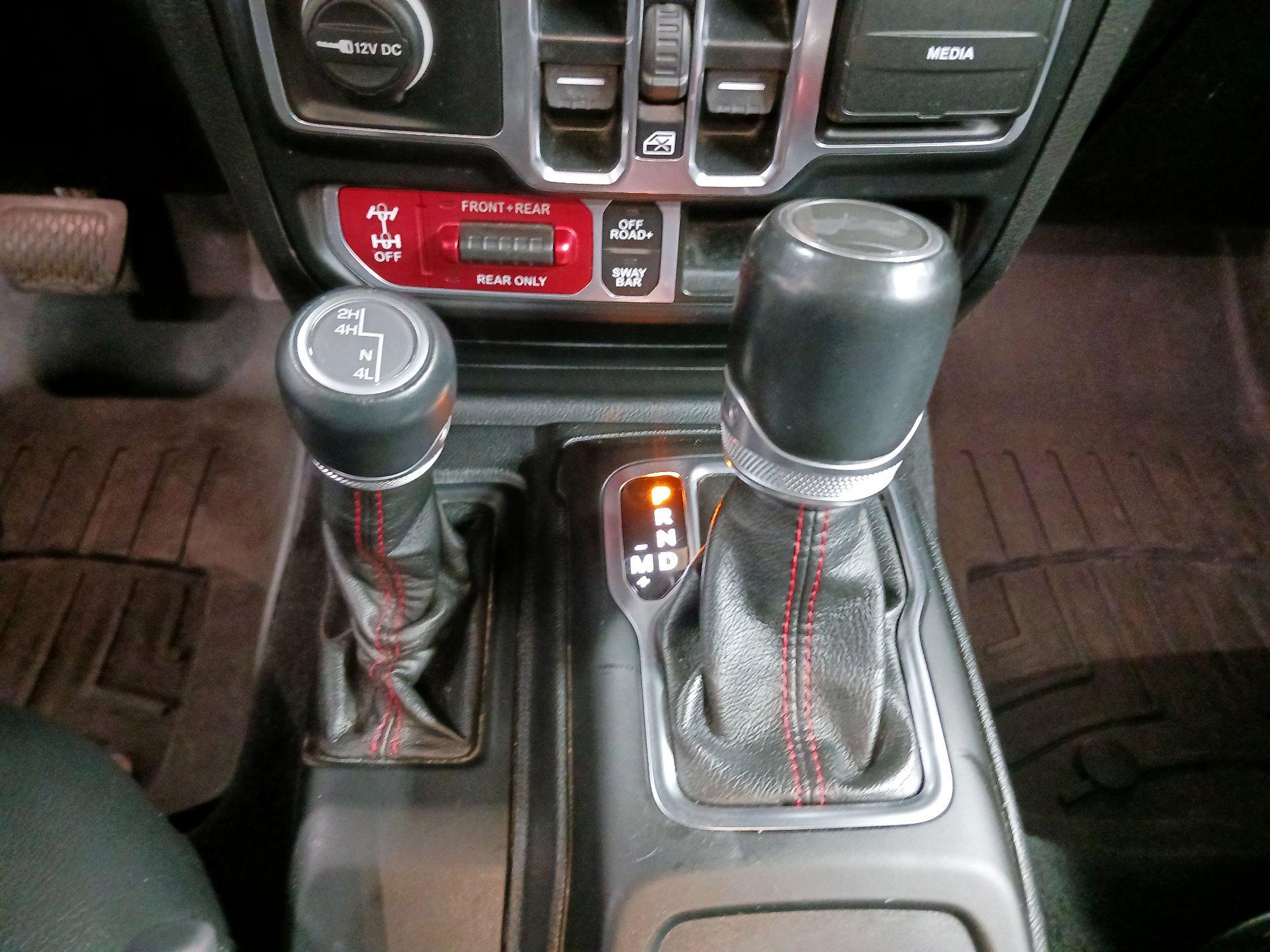 Thumbnail: 2021 Jeep Wrangler - 15