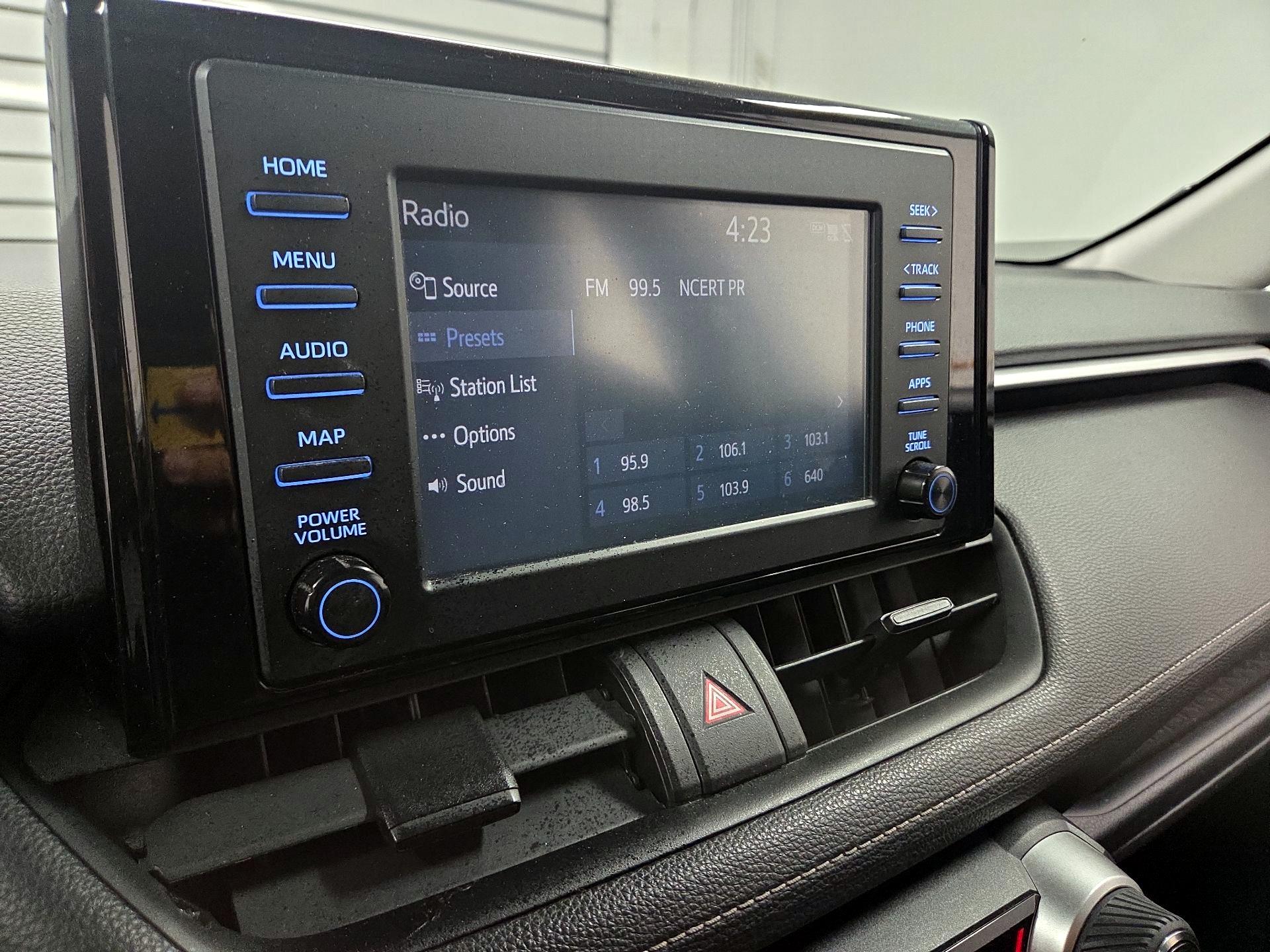 Thumbnail: 2019 Toyota RAV4 - 13