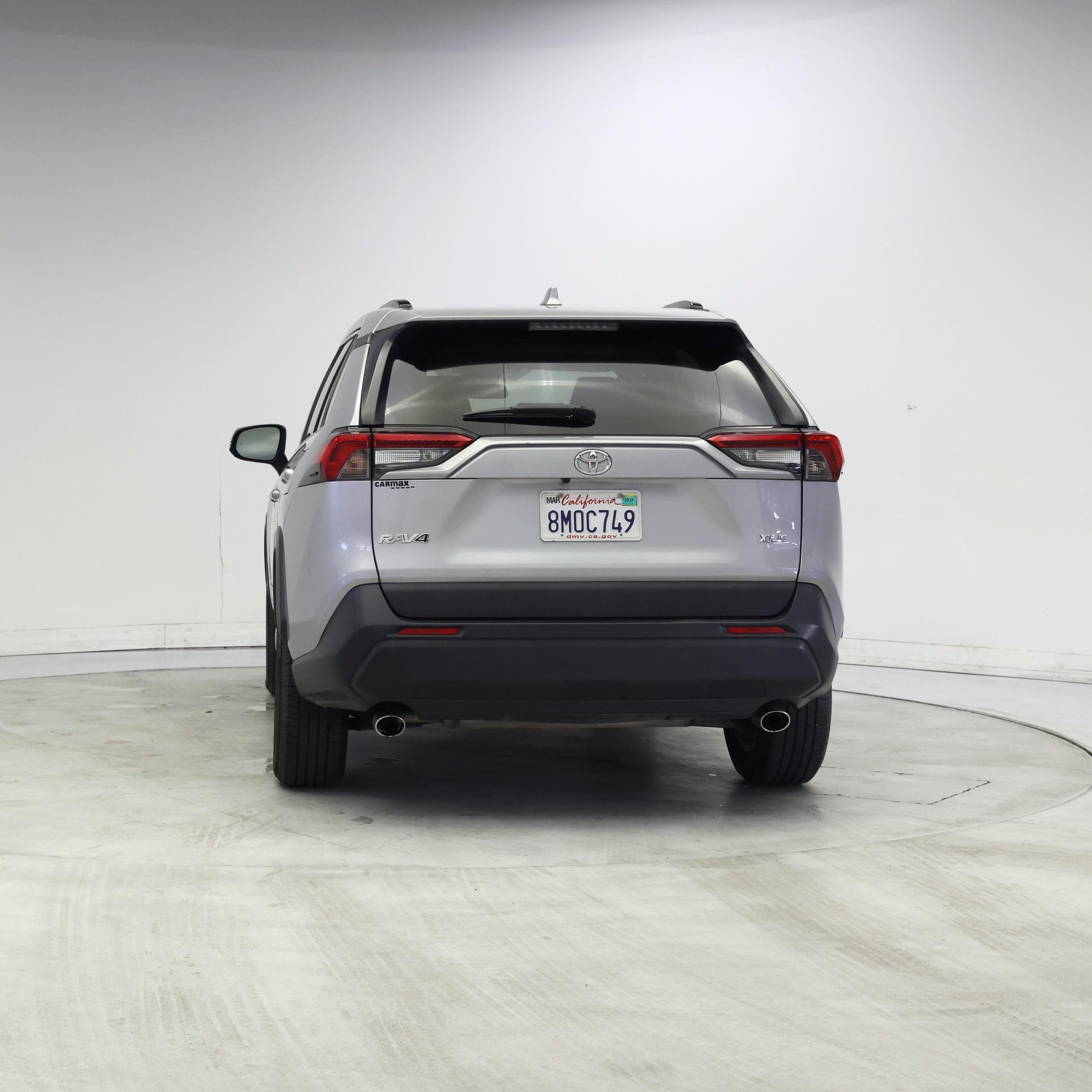 Thumbnail: 2019 Toyota RAV4 - 6