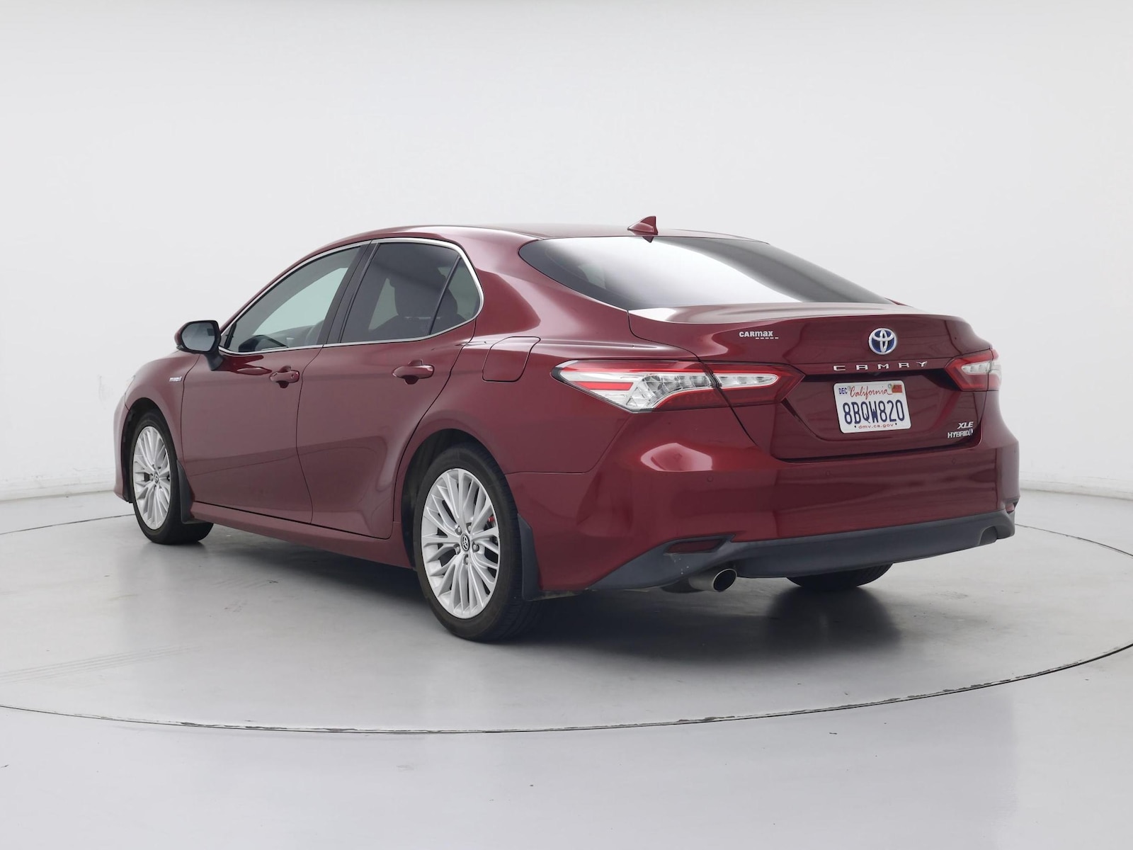 2018 Toyota Camry XLE Hybrid - Photo 3