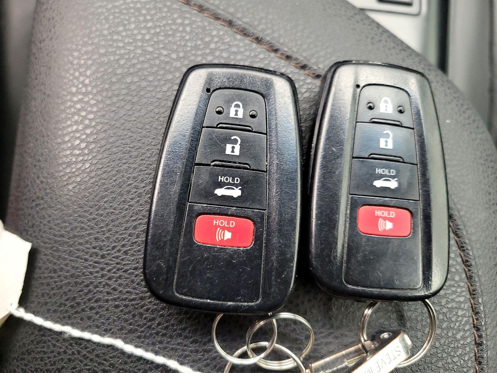 2018 Toyota Camry XLE Hybrid - Photo 23