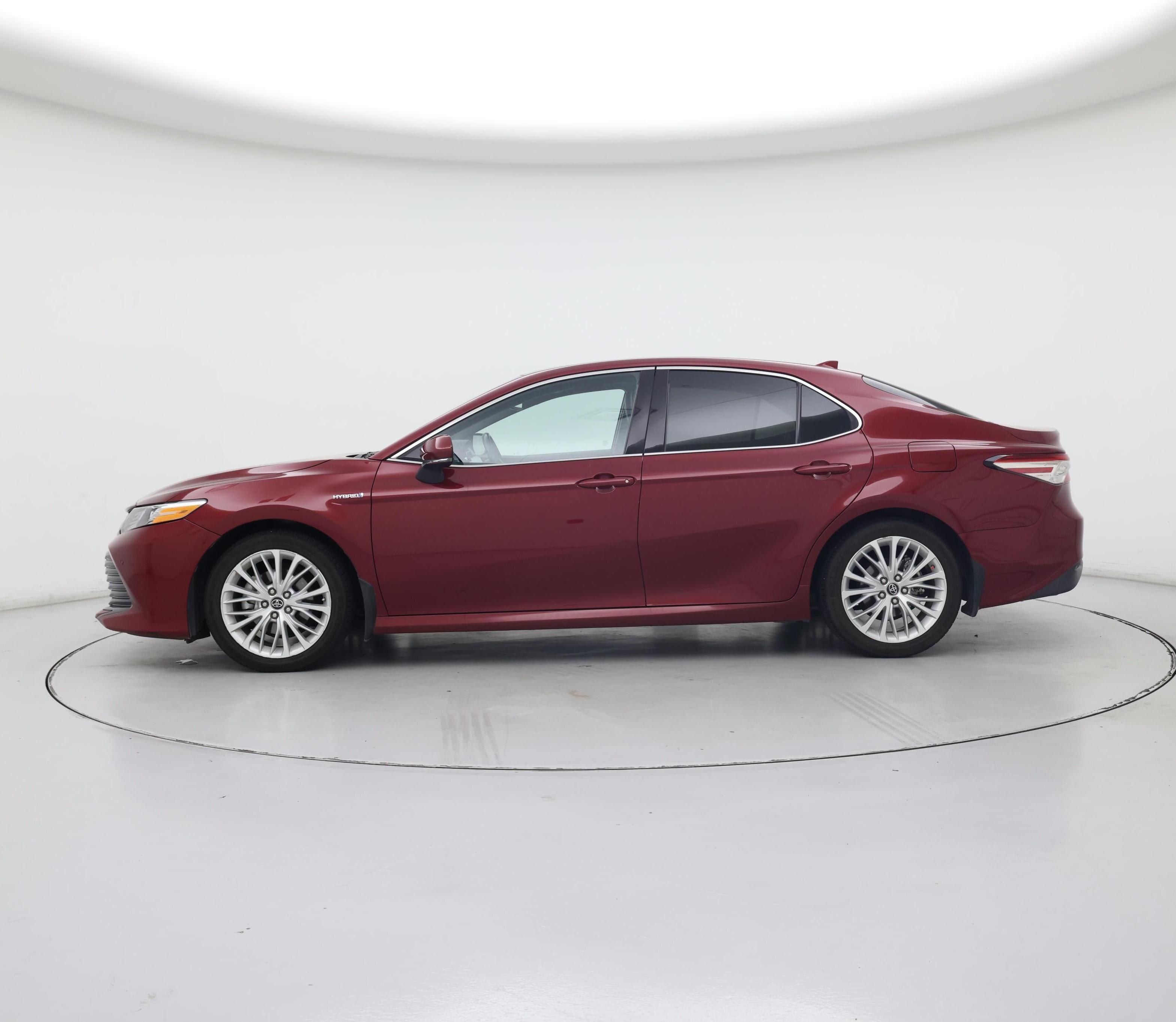 Thumbnail: 2018 Toyota Camry - 3