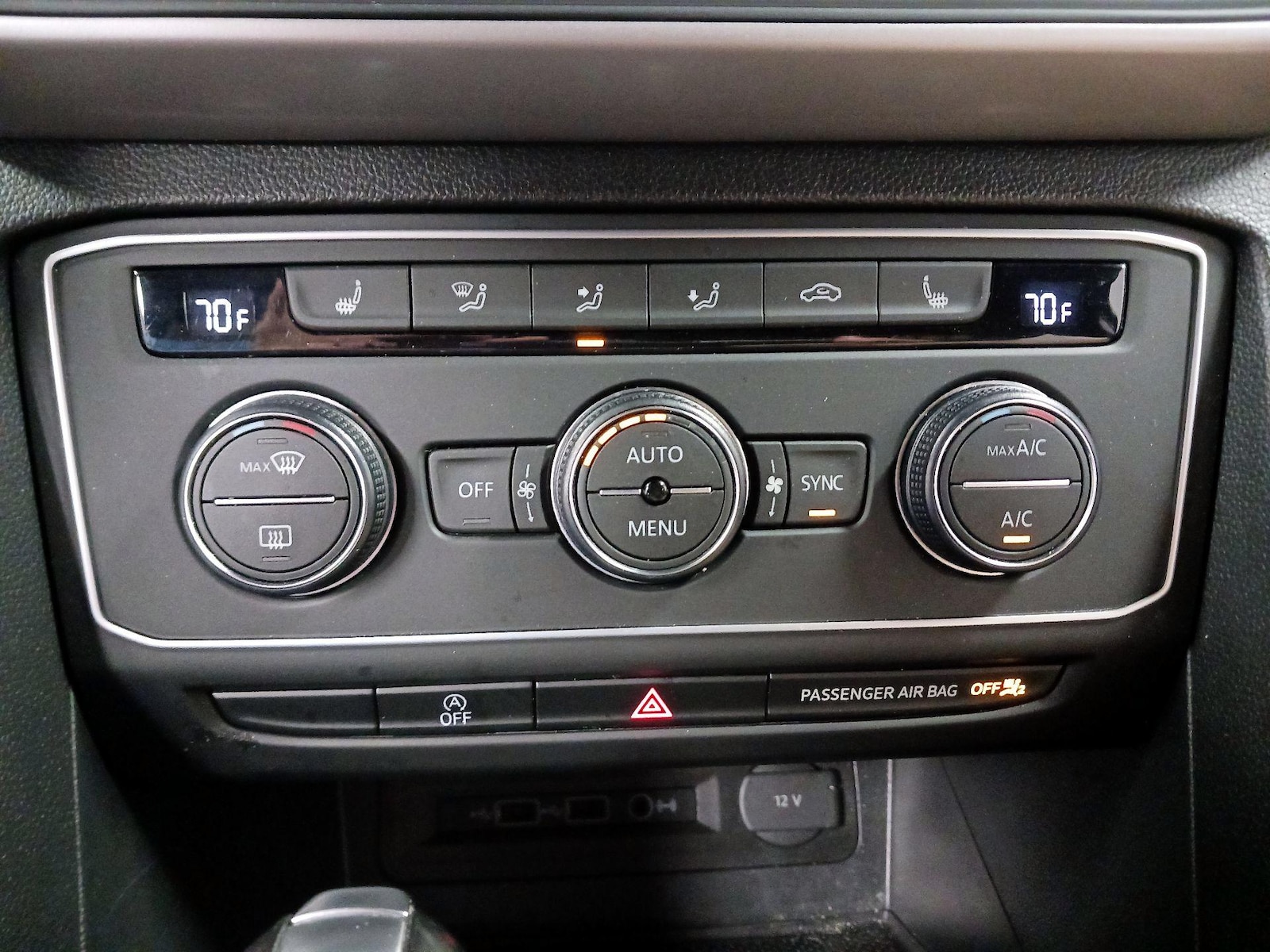 2020 Volkswagen Atlas Cross Sport SE w/Tech - Photo 17