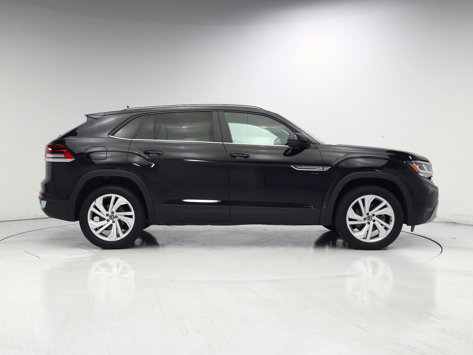 2020 Volkswagen Atlas Cross Sport SE w/Tech - Photo 8