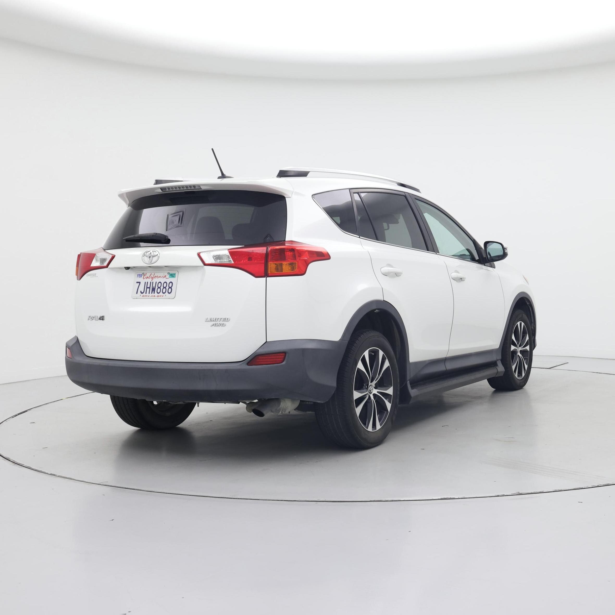 Thumbnail: 2015 Toyota RAV4 - 8