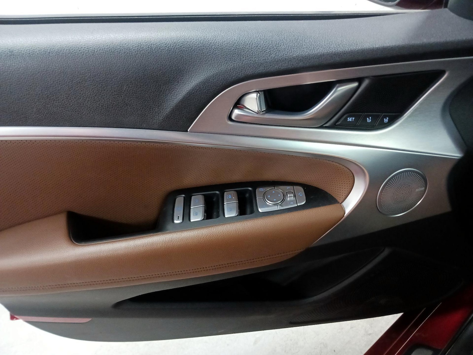 2020 GENESIS G70 Standard - Photo 11