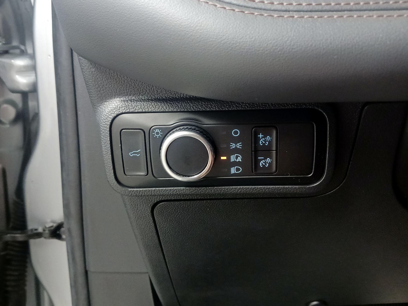 2025 Ford Explorer Active - Photo 12