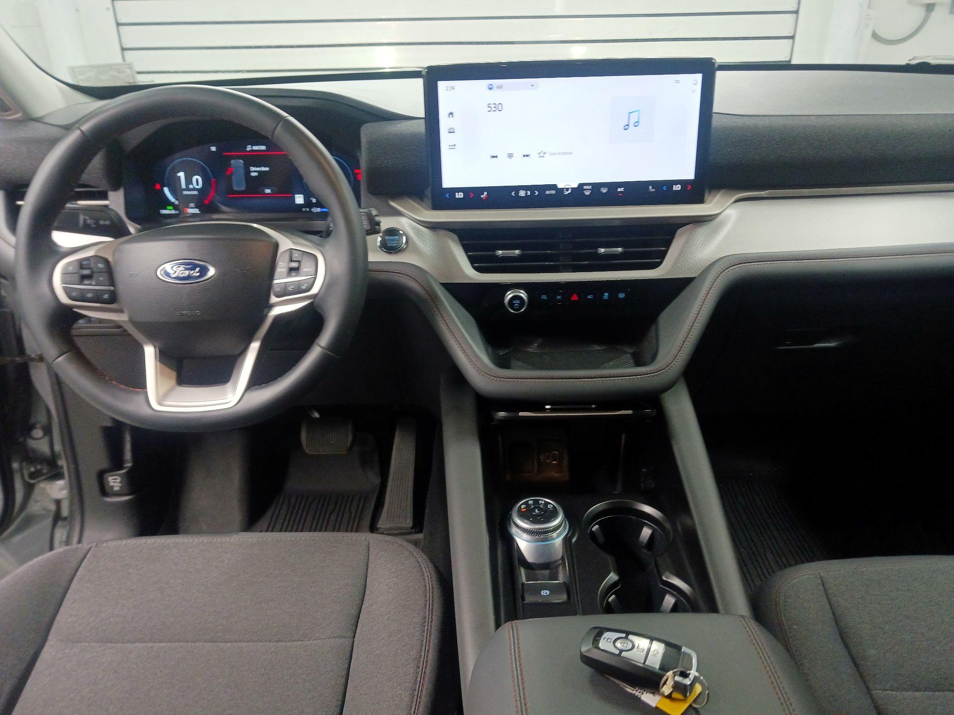 Thumbnail: 2025 Ford Explorer - 8