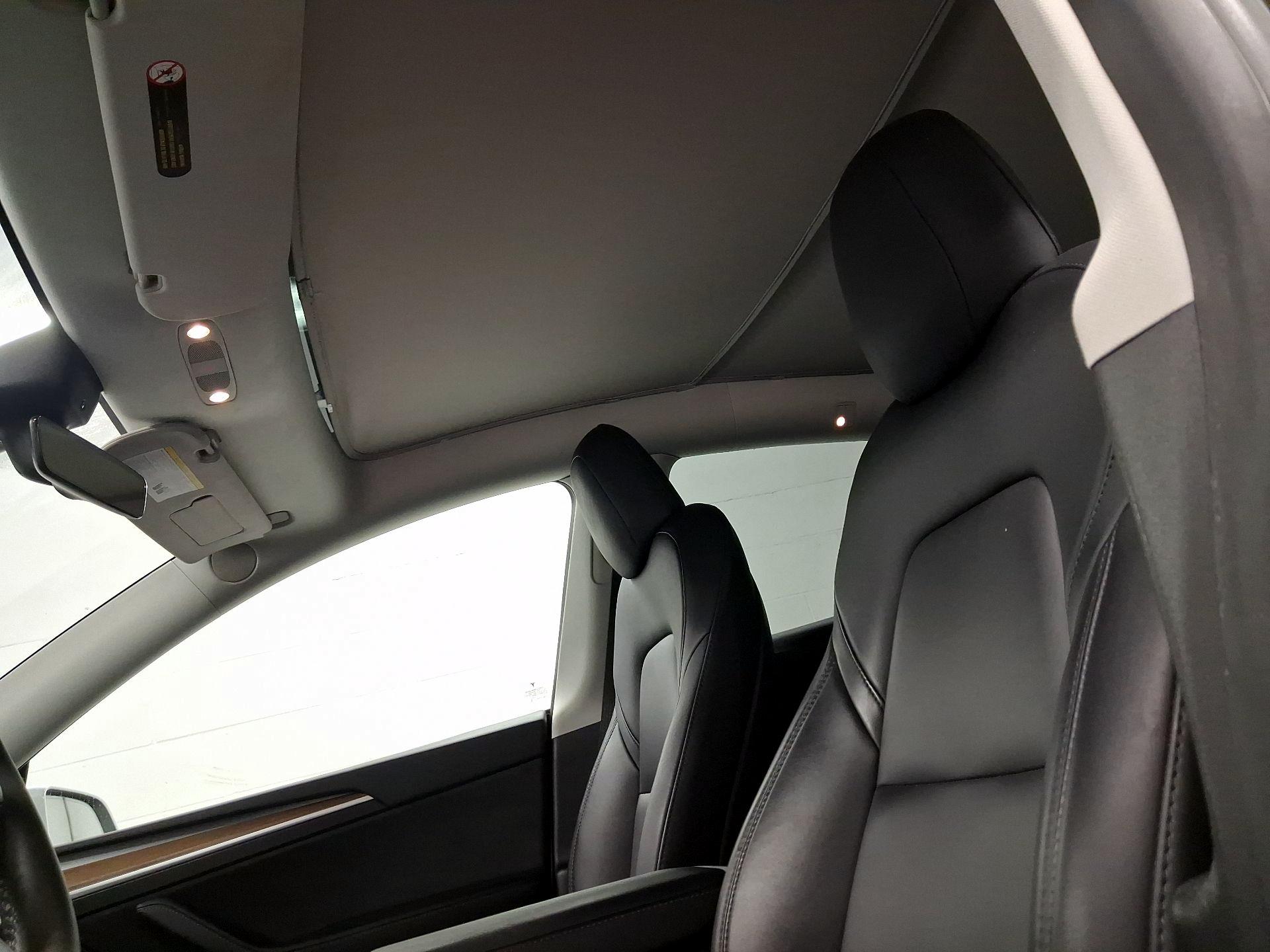 Thumbnail: 2022 Tesla Model Y - 16