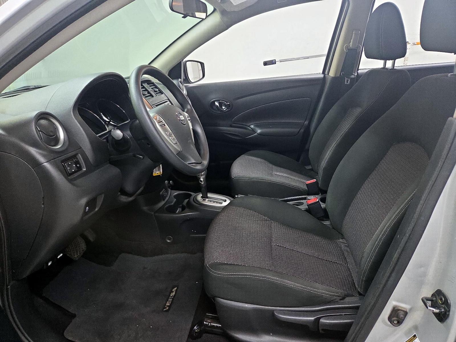 2018 Nissan Versa Sedan SV - Photo 12