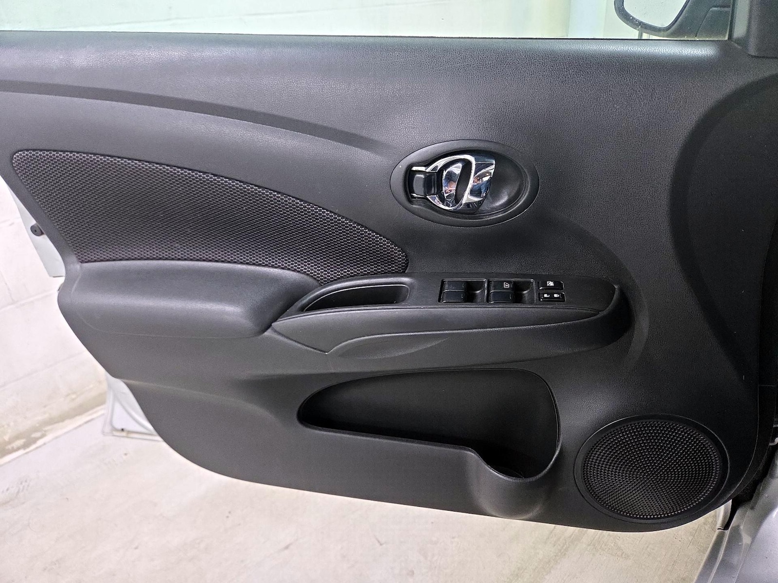 2018 Nissan Versa Sedan SV - Photo 13