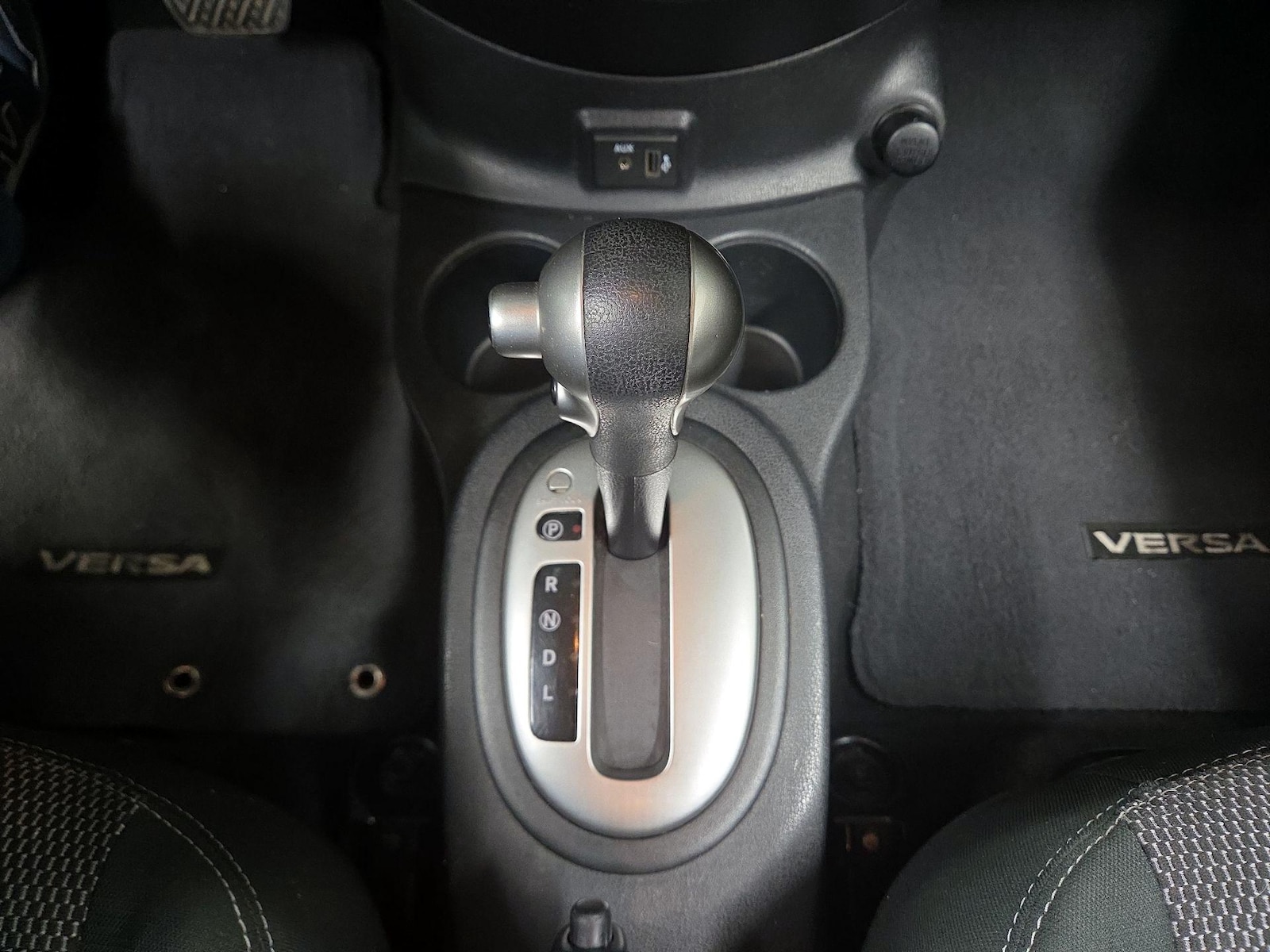 2018 Nissan Versa Sedan SV - Photo 16