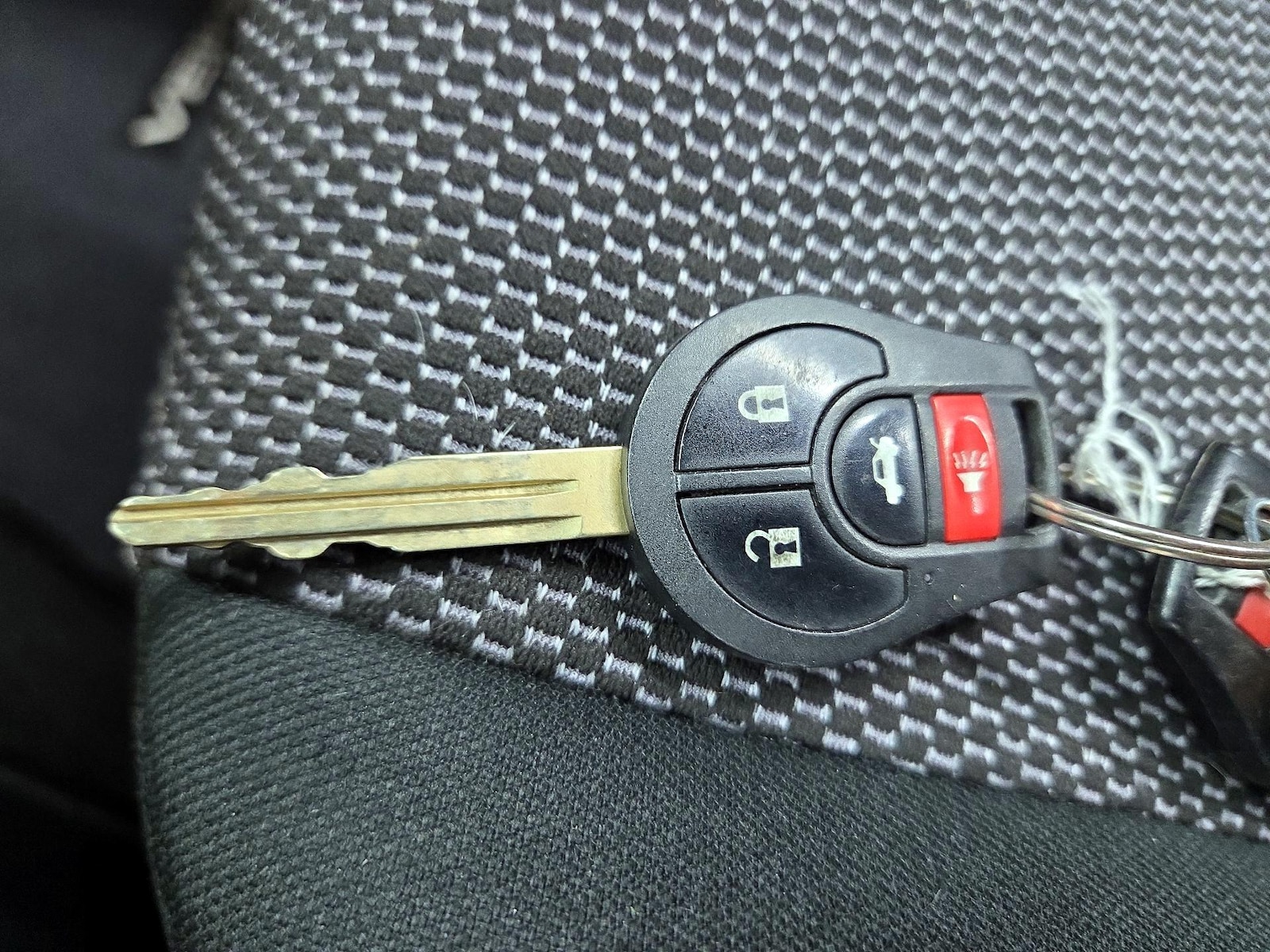 2018 Nissan Versa Sedan SV - Photo 19