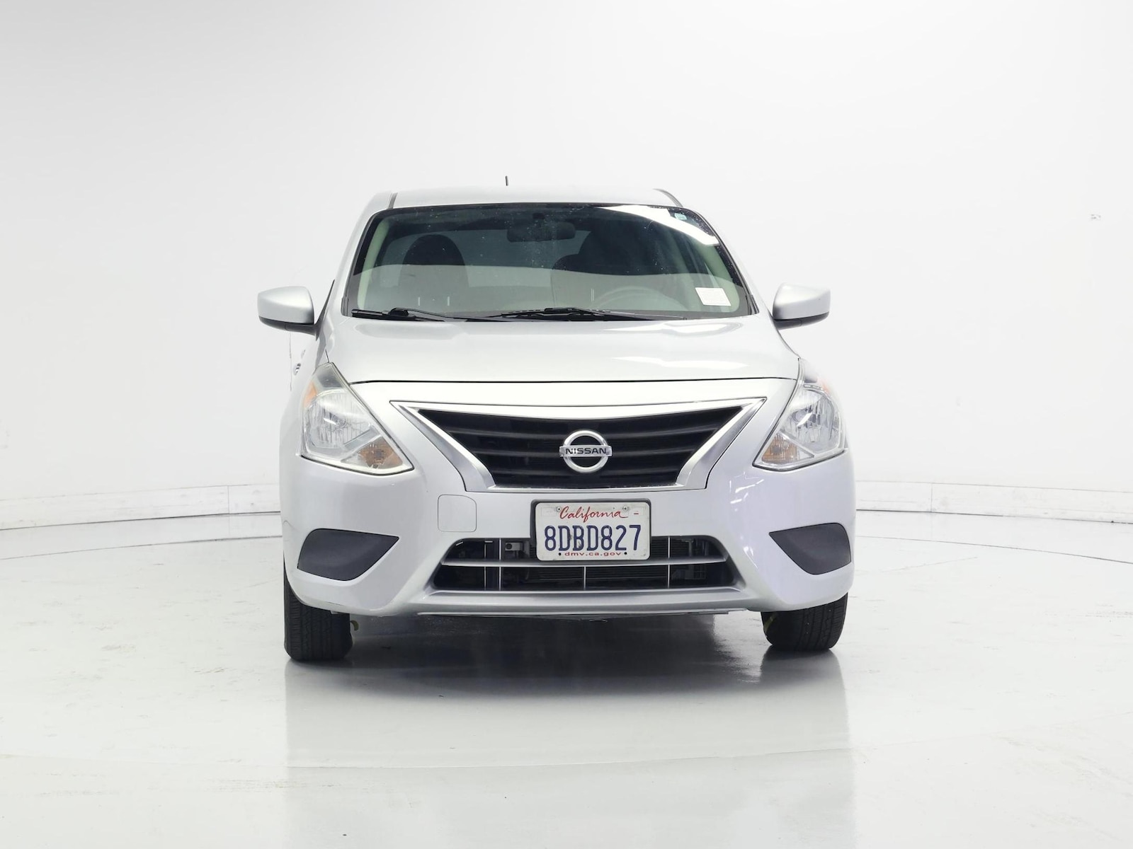 2018 Nissan Versa Sedan SV - Photo 6