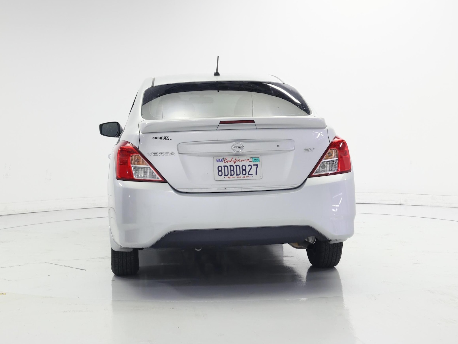 2018 Nissan Versa Sedan SV - Photo 7