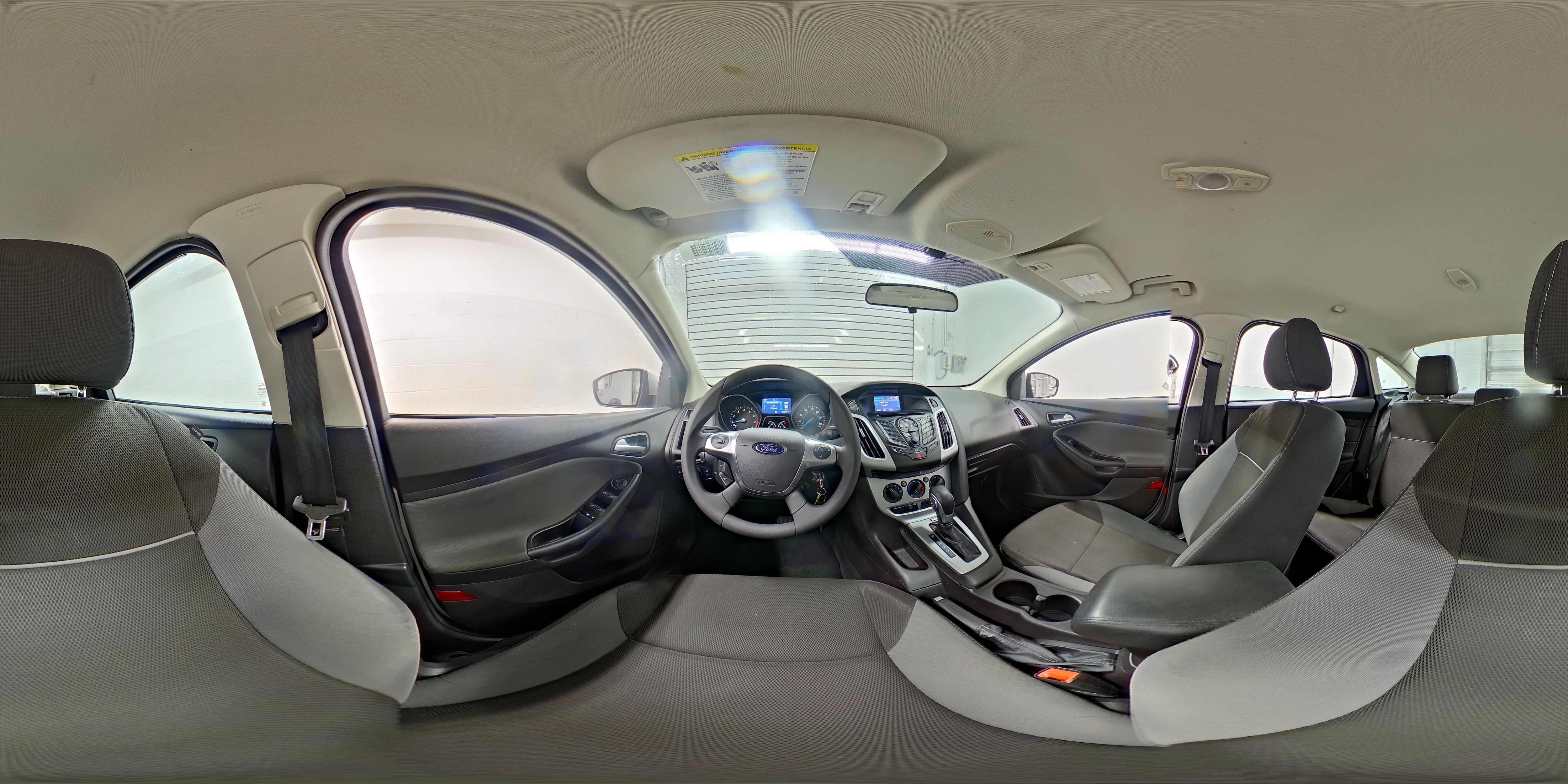 2014 Ford Focus SE - Photo 22