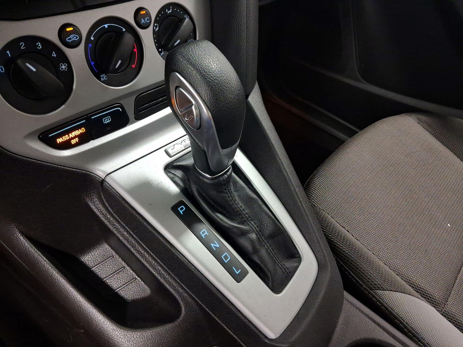 2014 Ford Focus SE - Photo 15