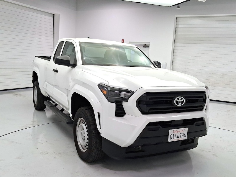 2025 Toyota Tacoma SR