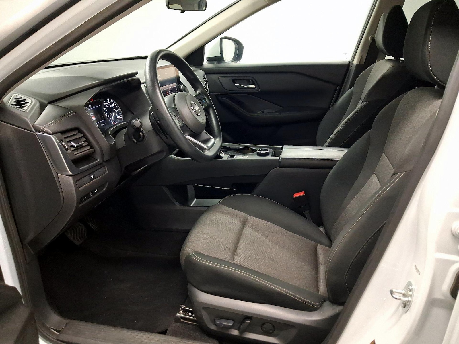 Power Seat(s) & Side Airbags