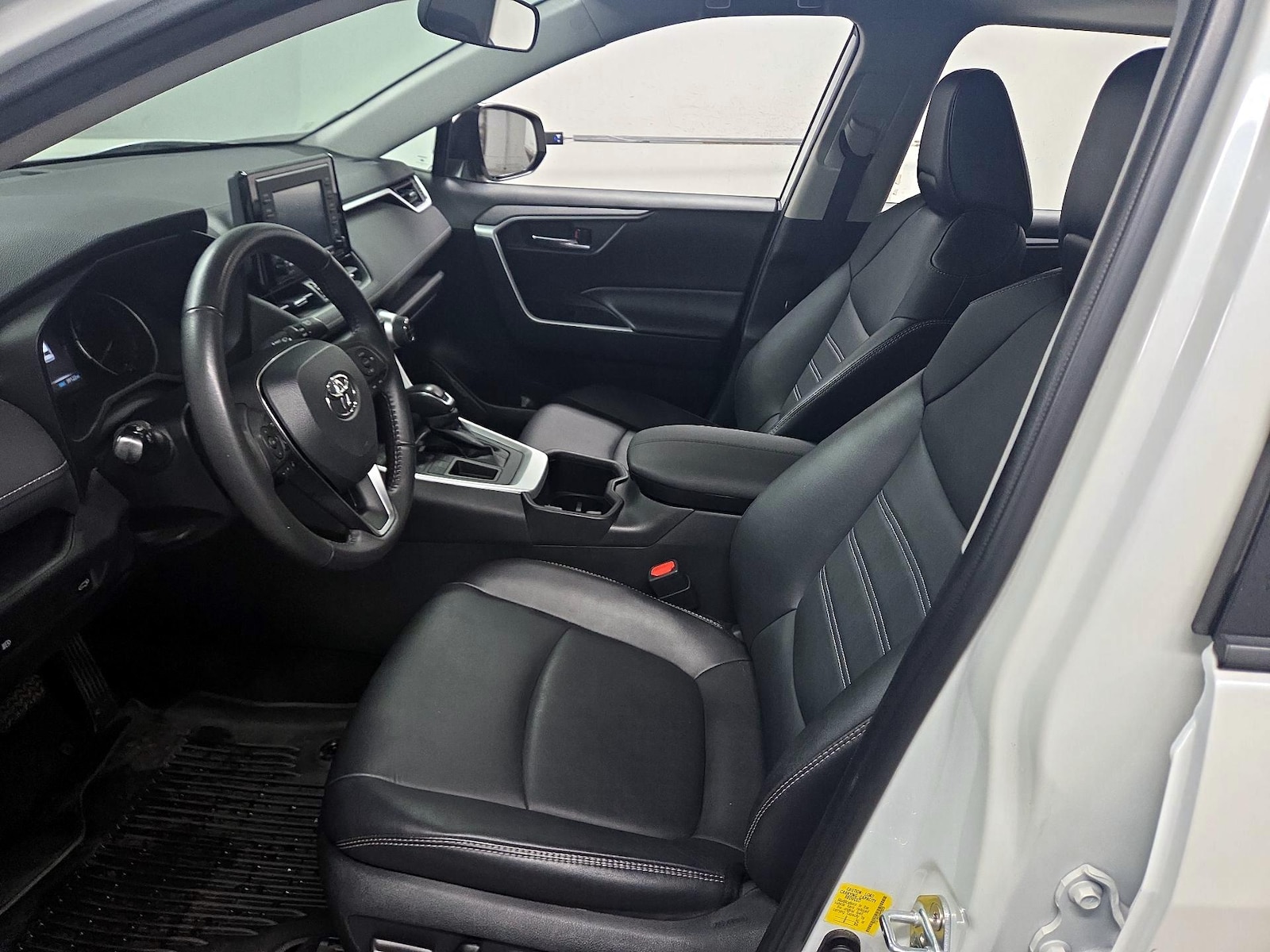 2022 Toyota RAV4 XLE Premium - Photo 12