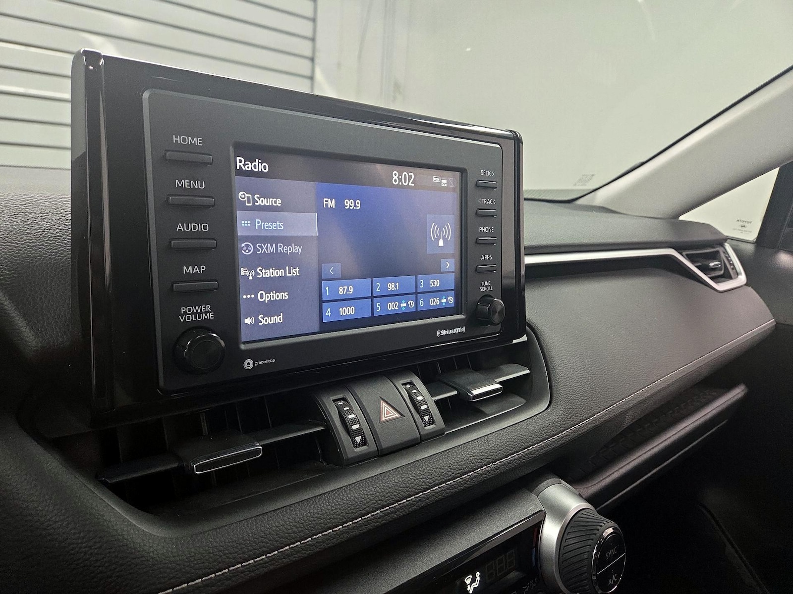 2022 Toyota RAV4 XLE Premium - Photo 15