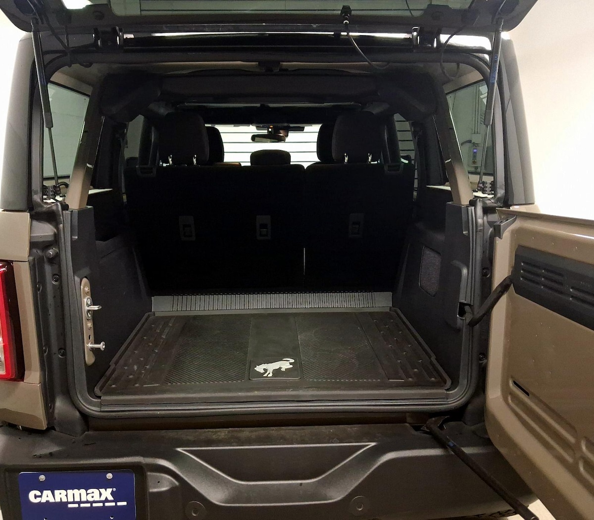 Trunk/Cargo (Seats Up)