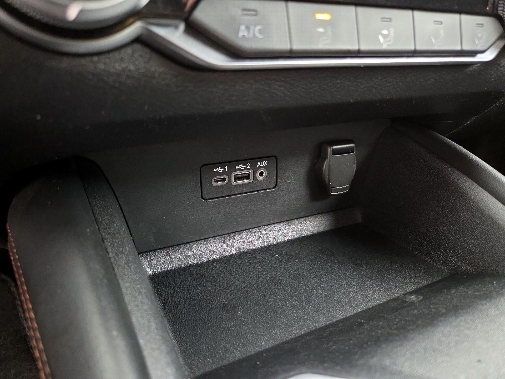 Thumbnail: 2020 Nissan Altima - 18