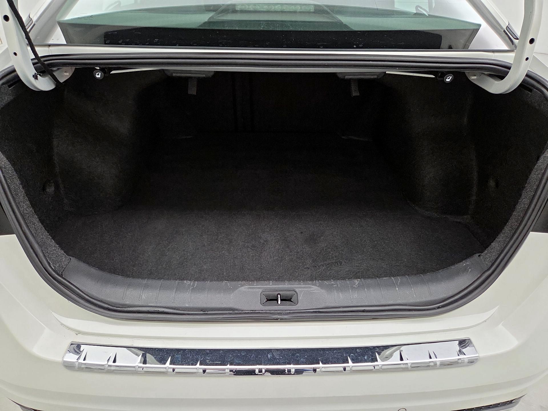 Thumbnail: 2020 Nissan Altima - 20