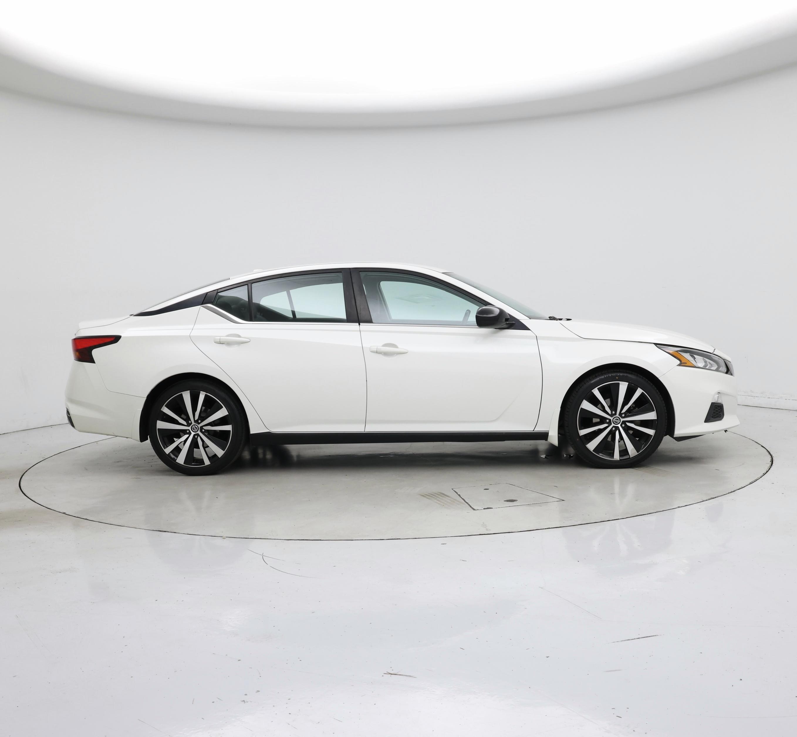 Thumbnail: 2020 Nissan Altima - 7