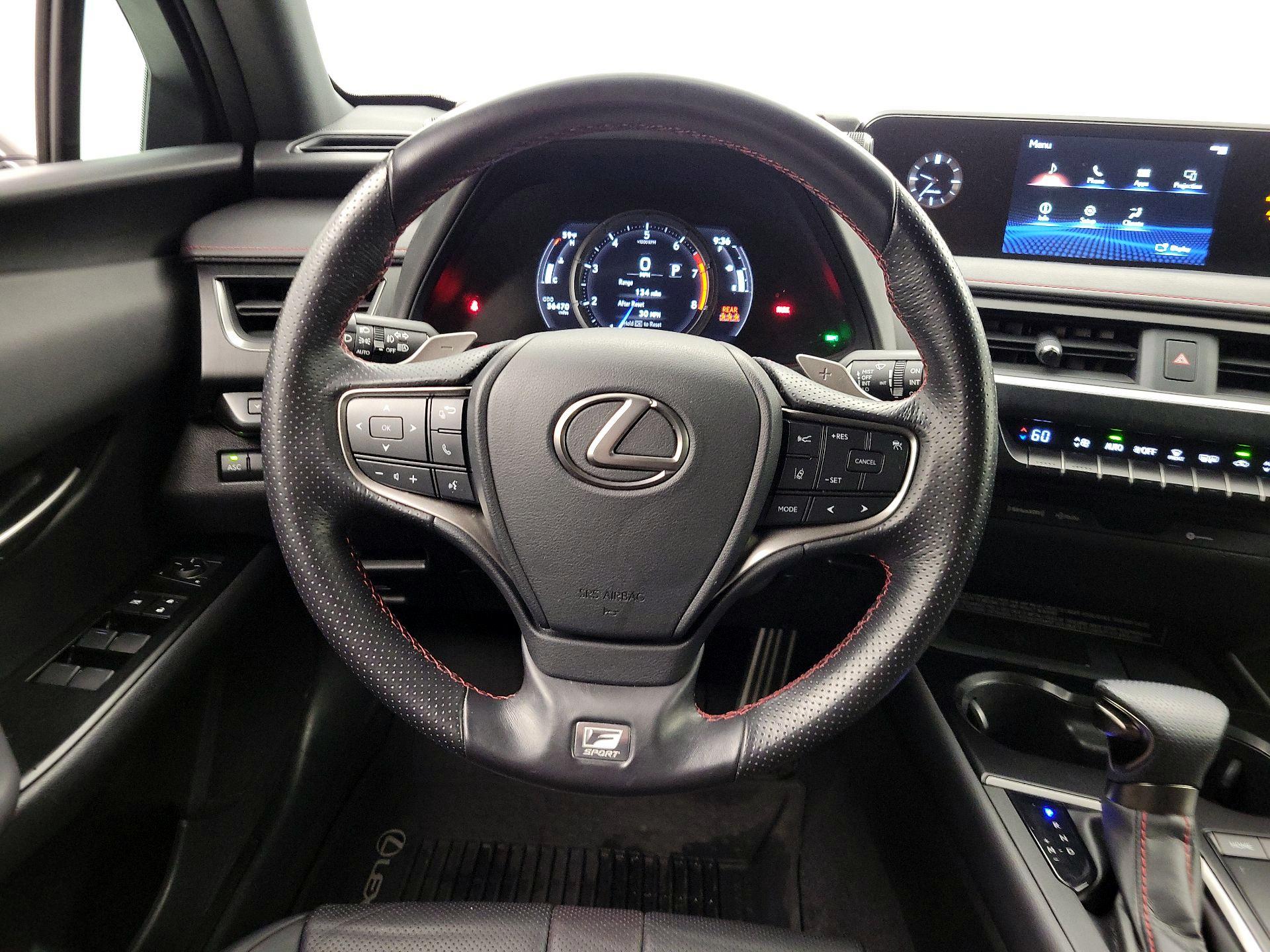 Thumbnail: 2020 Lexus UX - 10