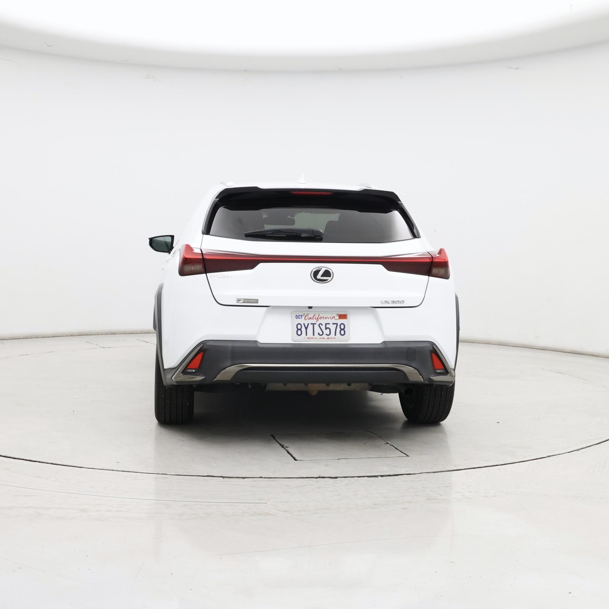 Thumbnail: 2020 Lexus UX - 6