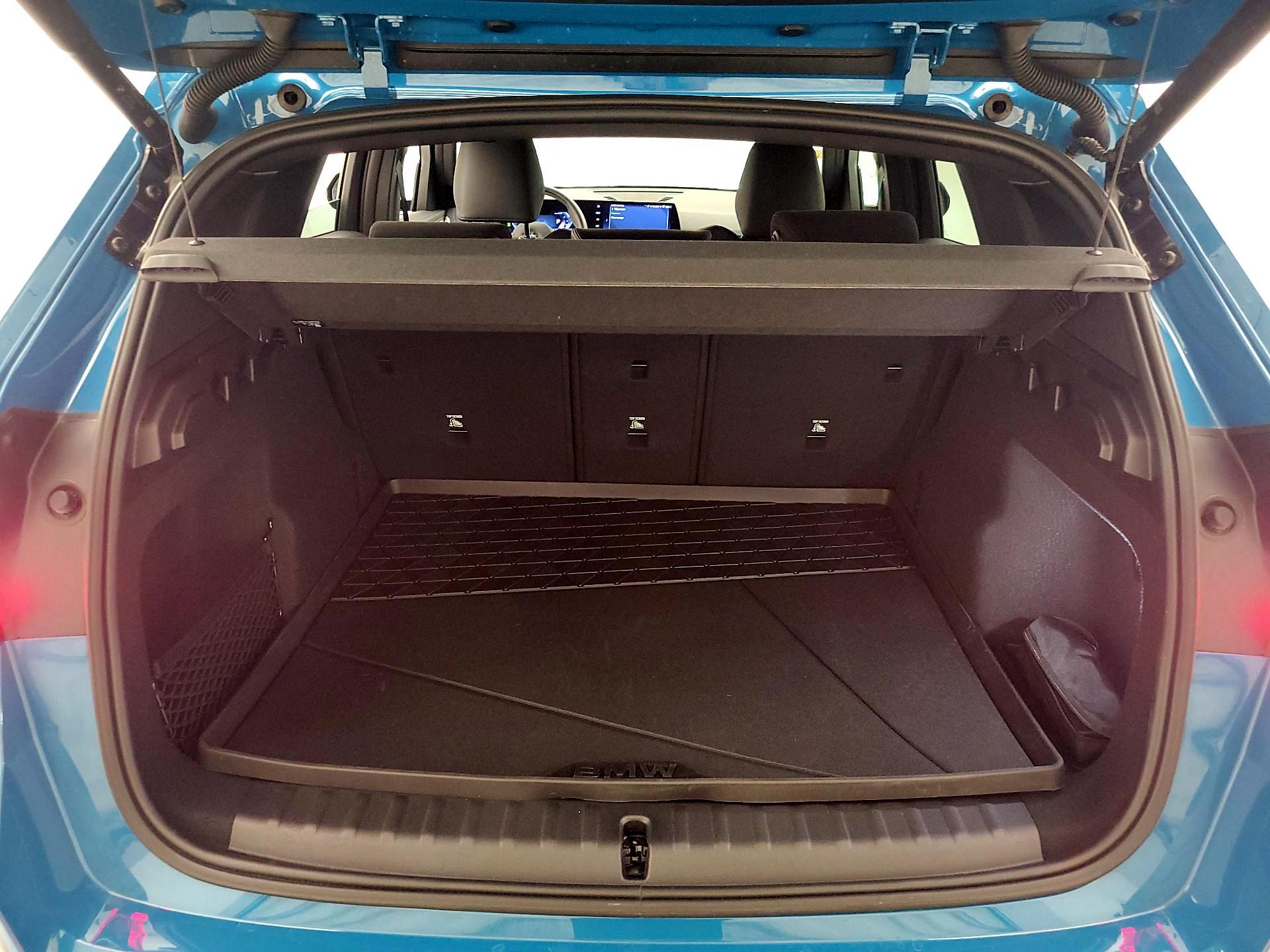 Thumbnail: 2024 BMW X1 - 20