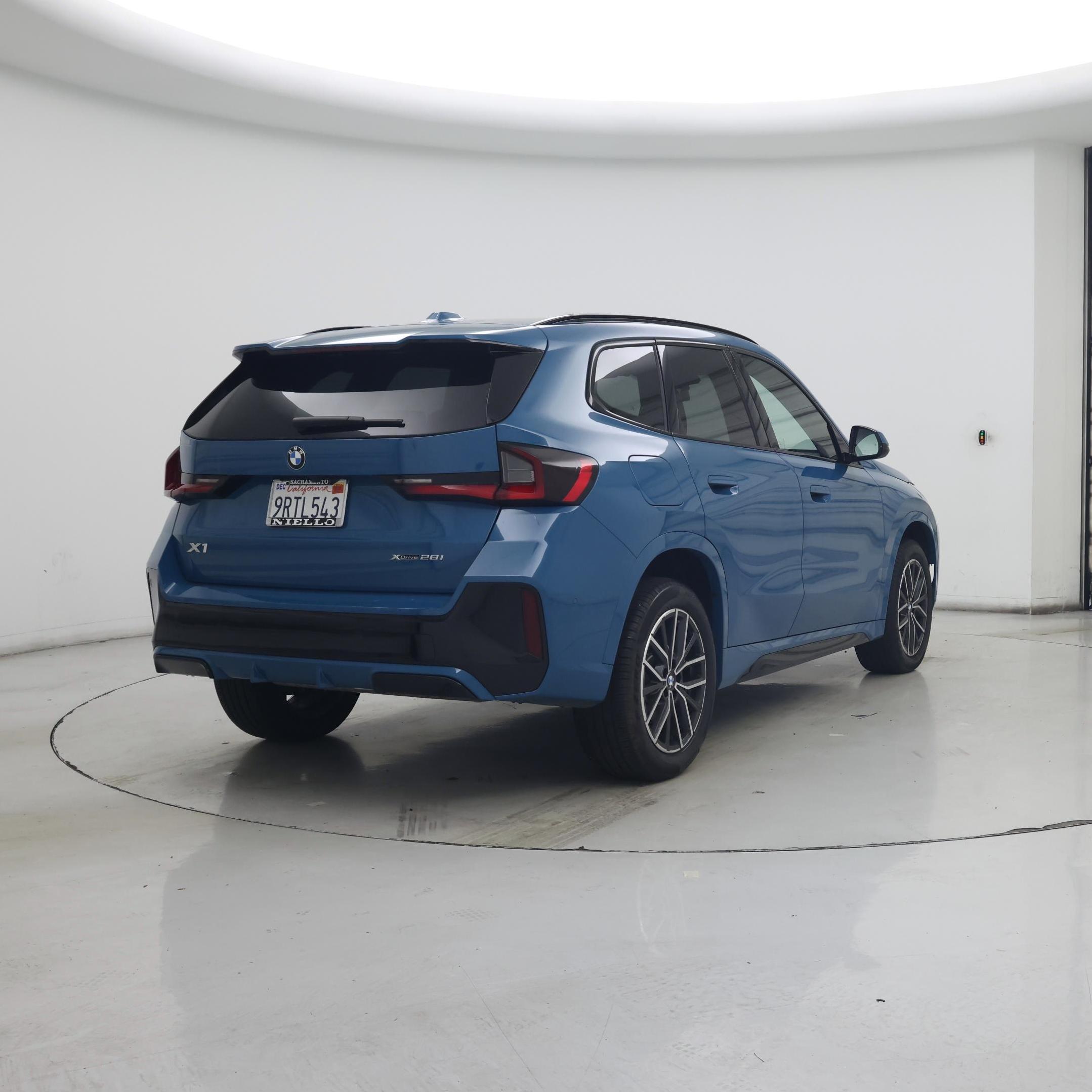 Thumbnail: 2024 BMW X1 - 8